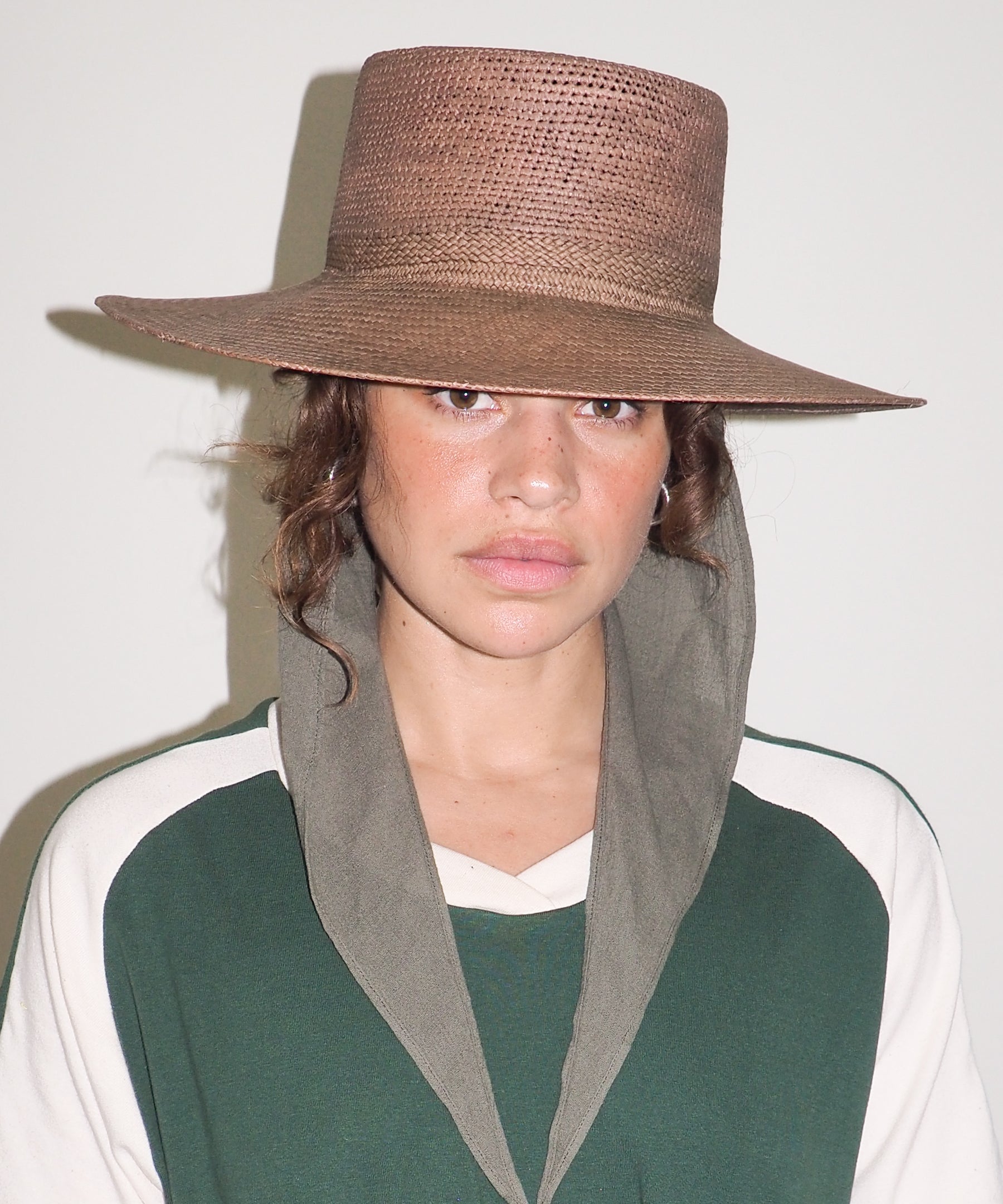 Cielo Hat w. Shade in Khaki Green Toquilla Straw - CLYDE