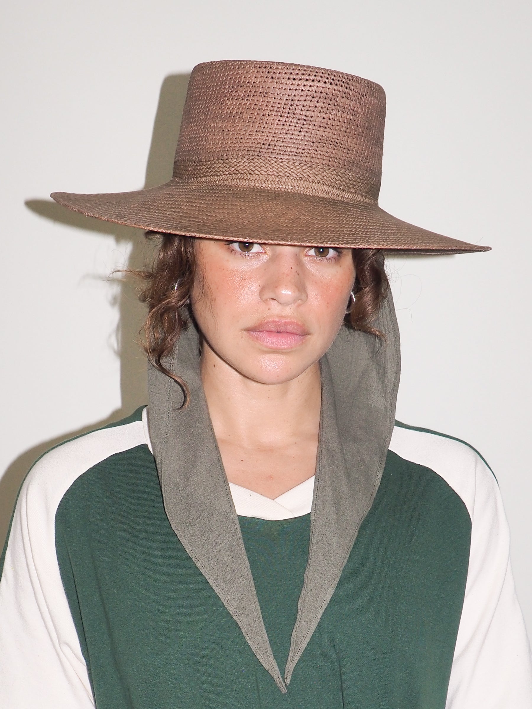 Cielo Hat w. Shade in Khaki Green Toquilla Straw - CLYDE