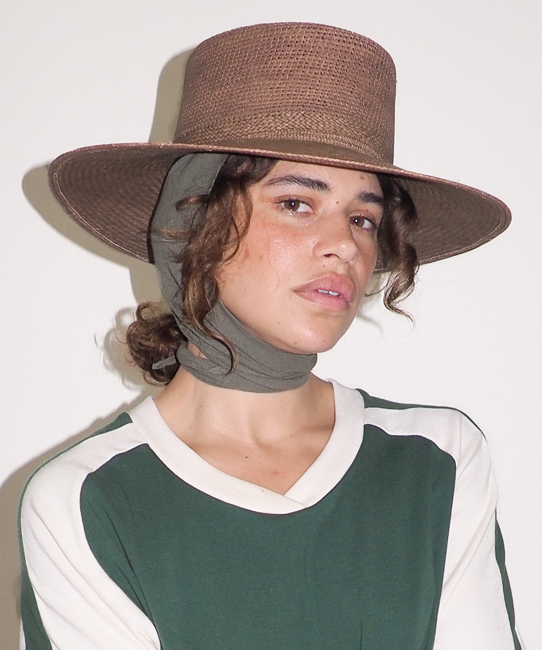 Cielo Hat w. Shade in Khaki Green Toquilla Straw - CLYDE
