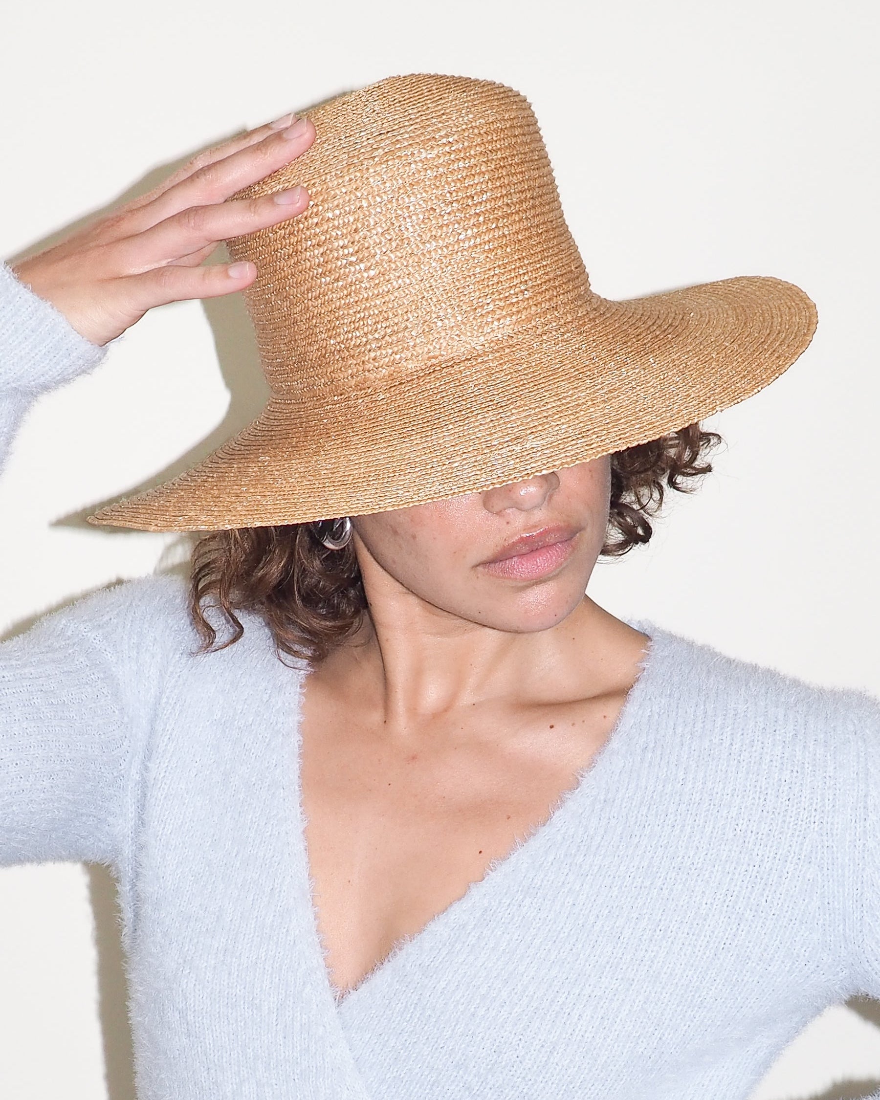 Medium Brim Flat Top Hat in Sand Straw - CLYDE
