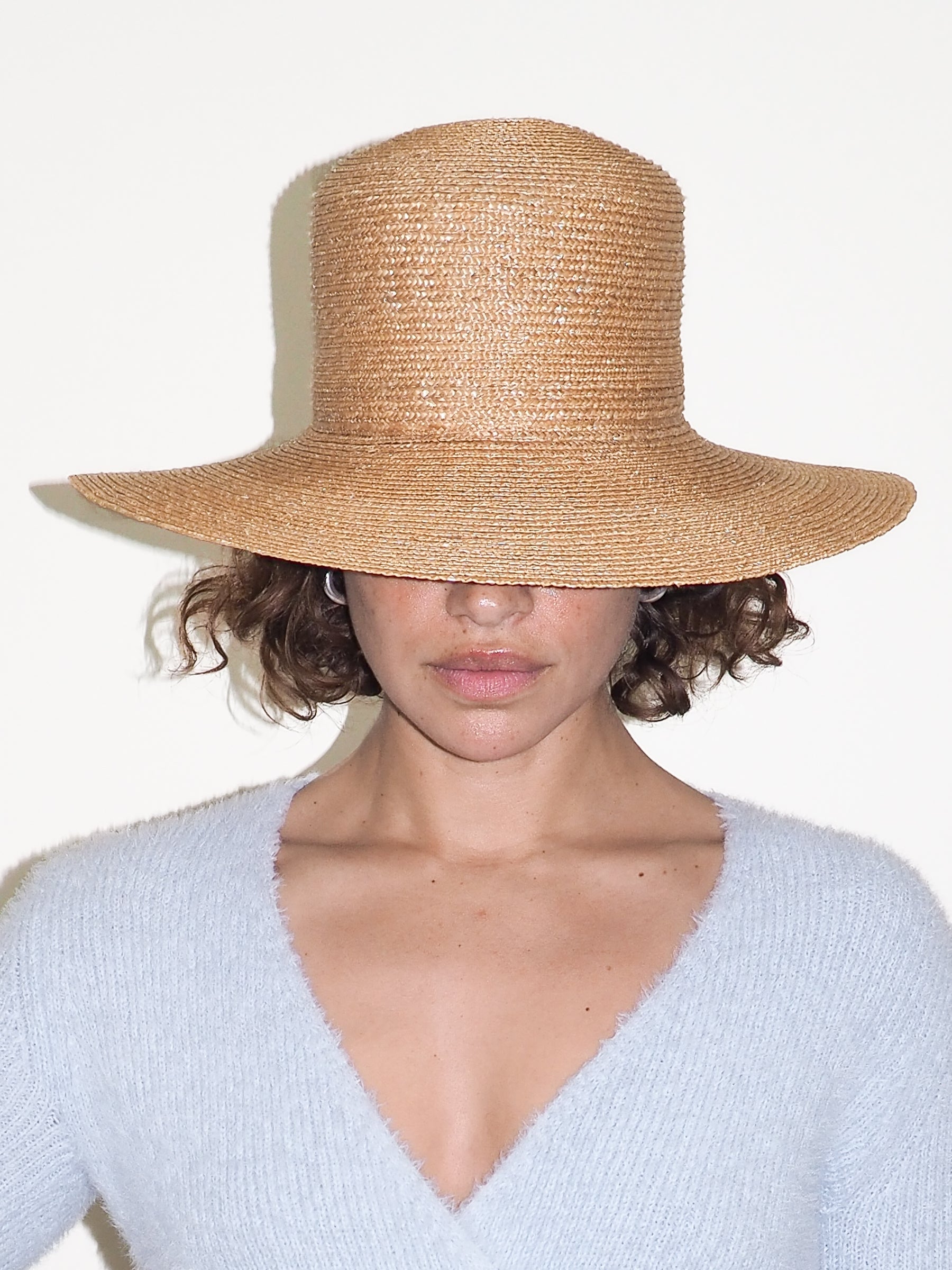 Medium Brim Flat Top Hat in Sand Straw - CLYDE