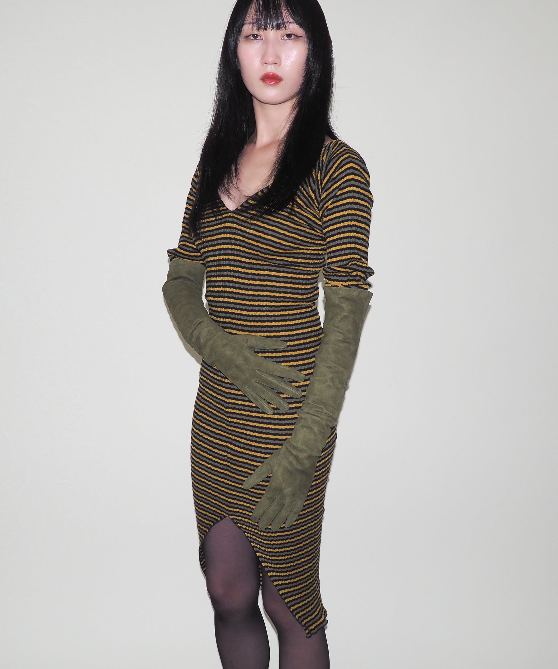 Moonlight Gloves in Moss Suede Lambskin - CLYDE