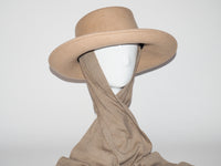 Gambler Hat in Camel Wool w. Neck Scarves - CLYDE