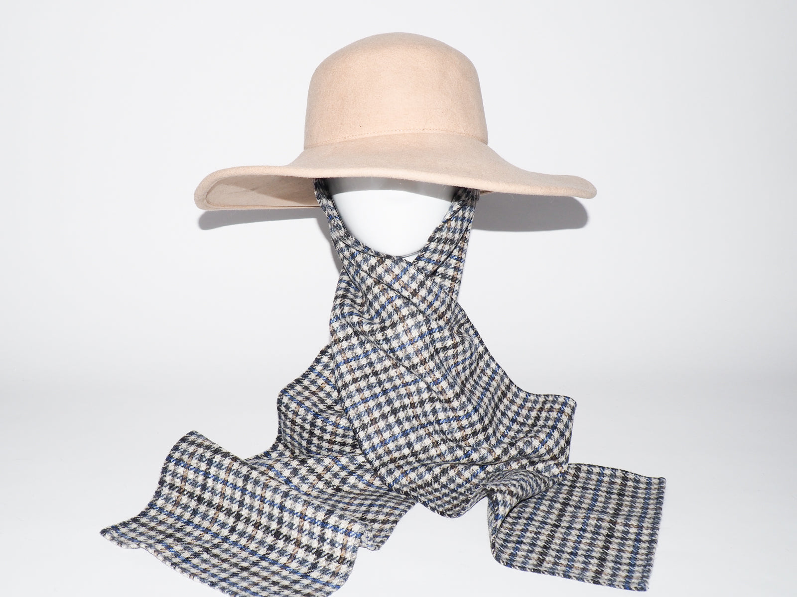 Pearl Hat Camel Wool w. Box Plaid - CLYDE