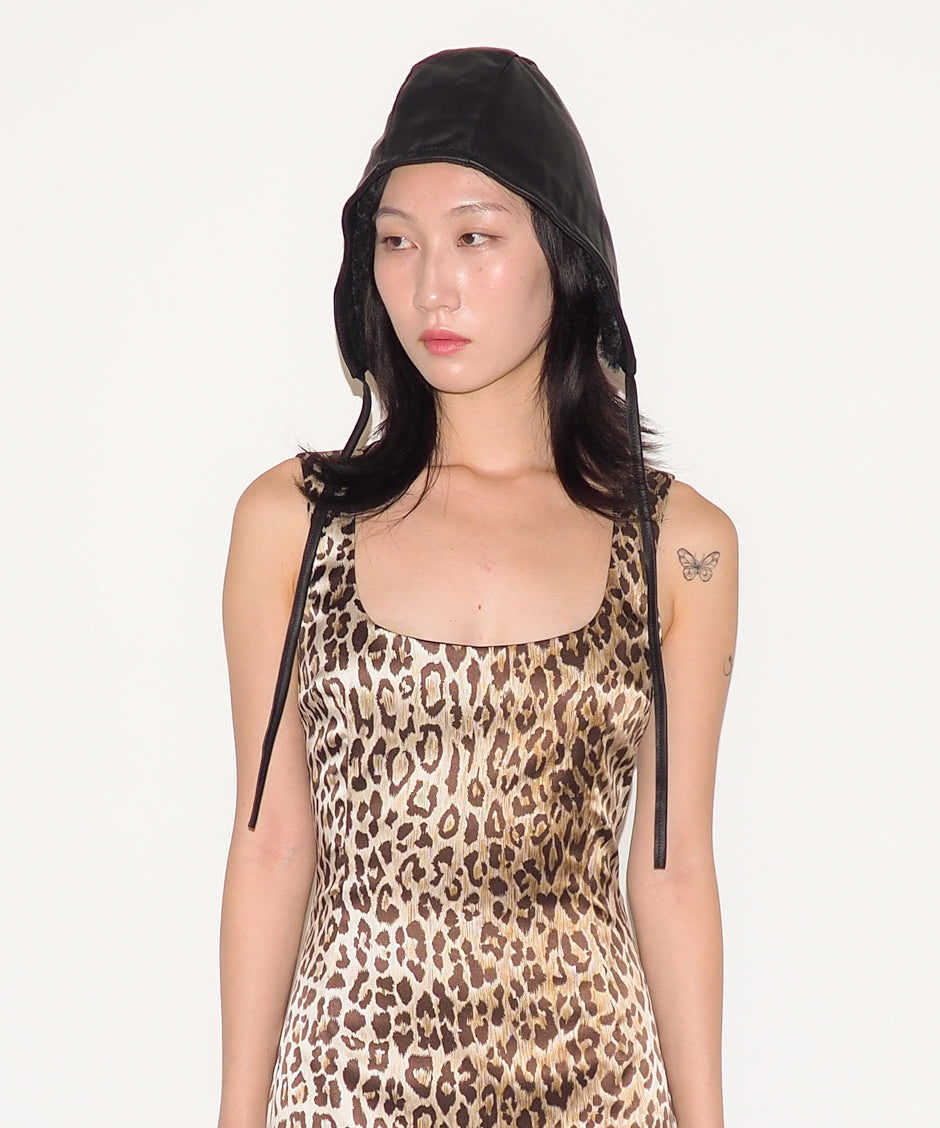 Volo Hat in Black Lambskin - CLYDE