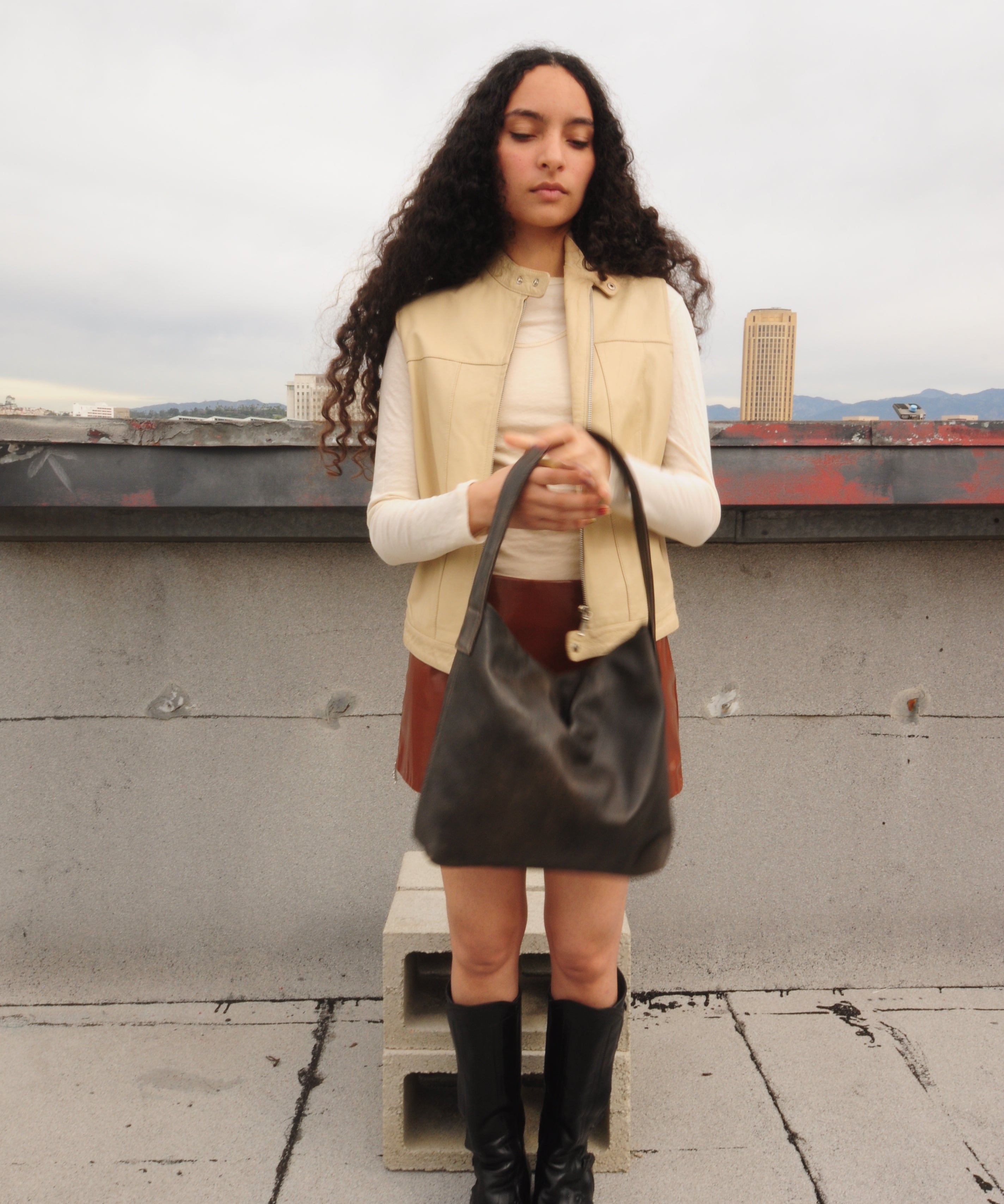 Kessel Bag in Castor Lamb Leather - CLYDE