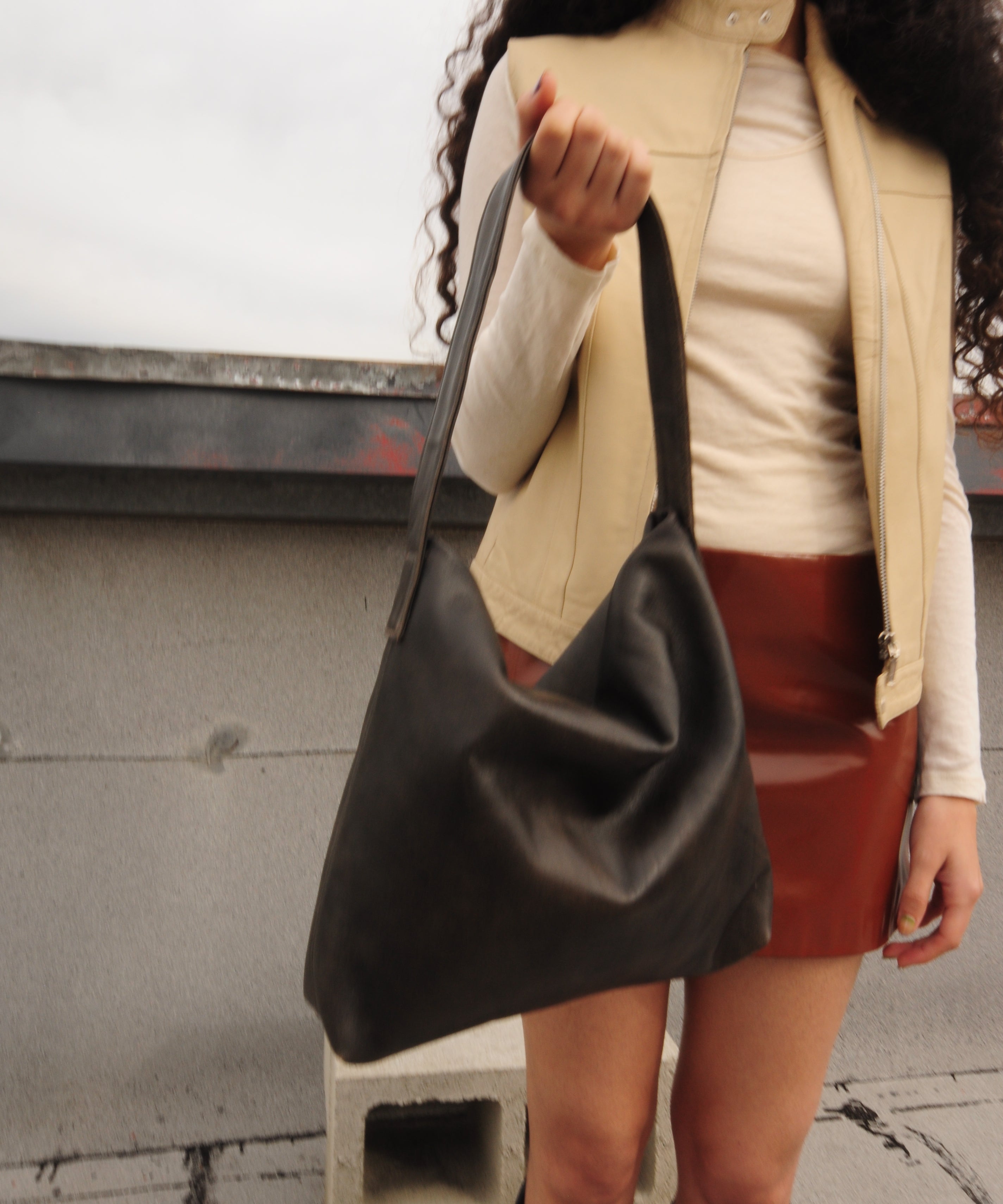 Kessel Bag in Castor Lamb Leather - CLYDE