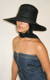 Medium Brim Flat Top Hat in Black Straw w. Neck Shade