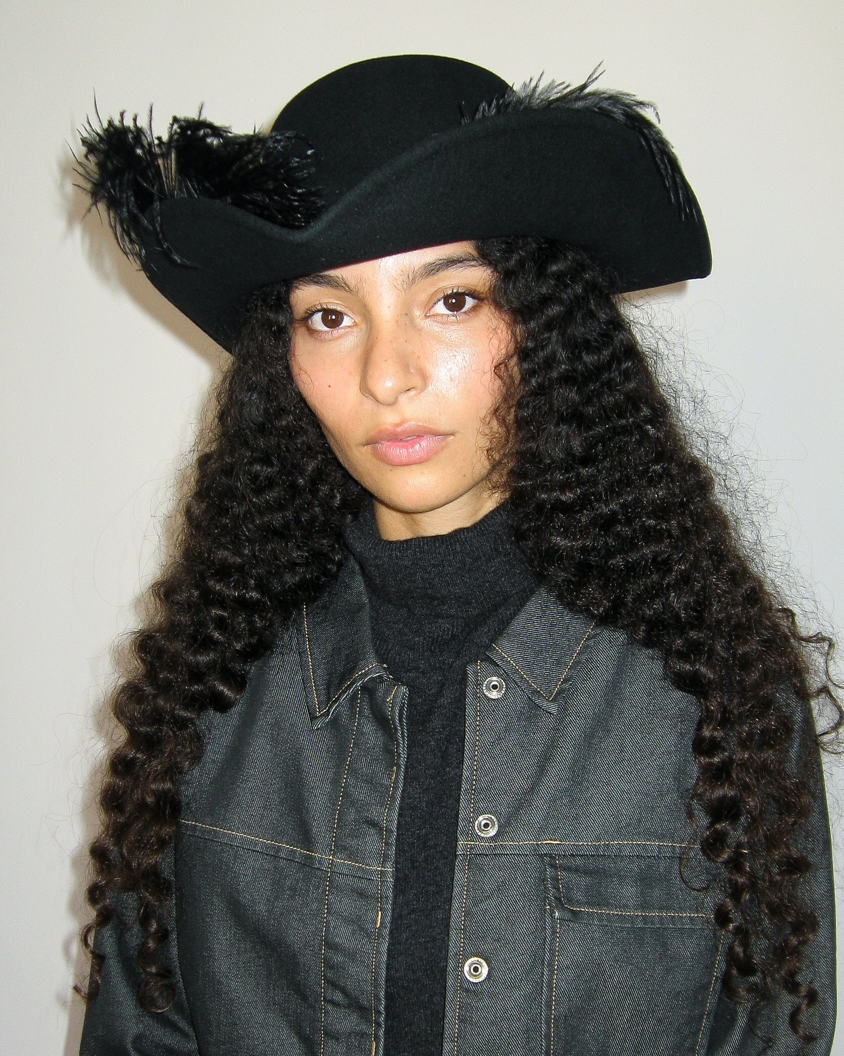 Plumed Tricorn Hat in Black Wool - CLYDE