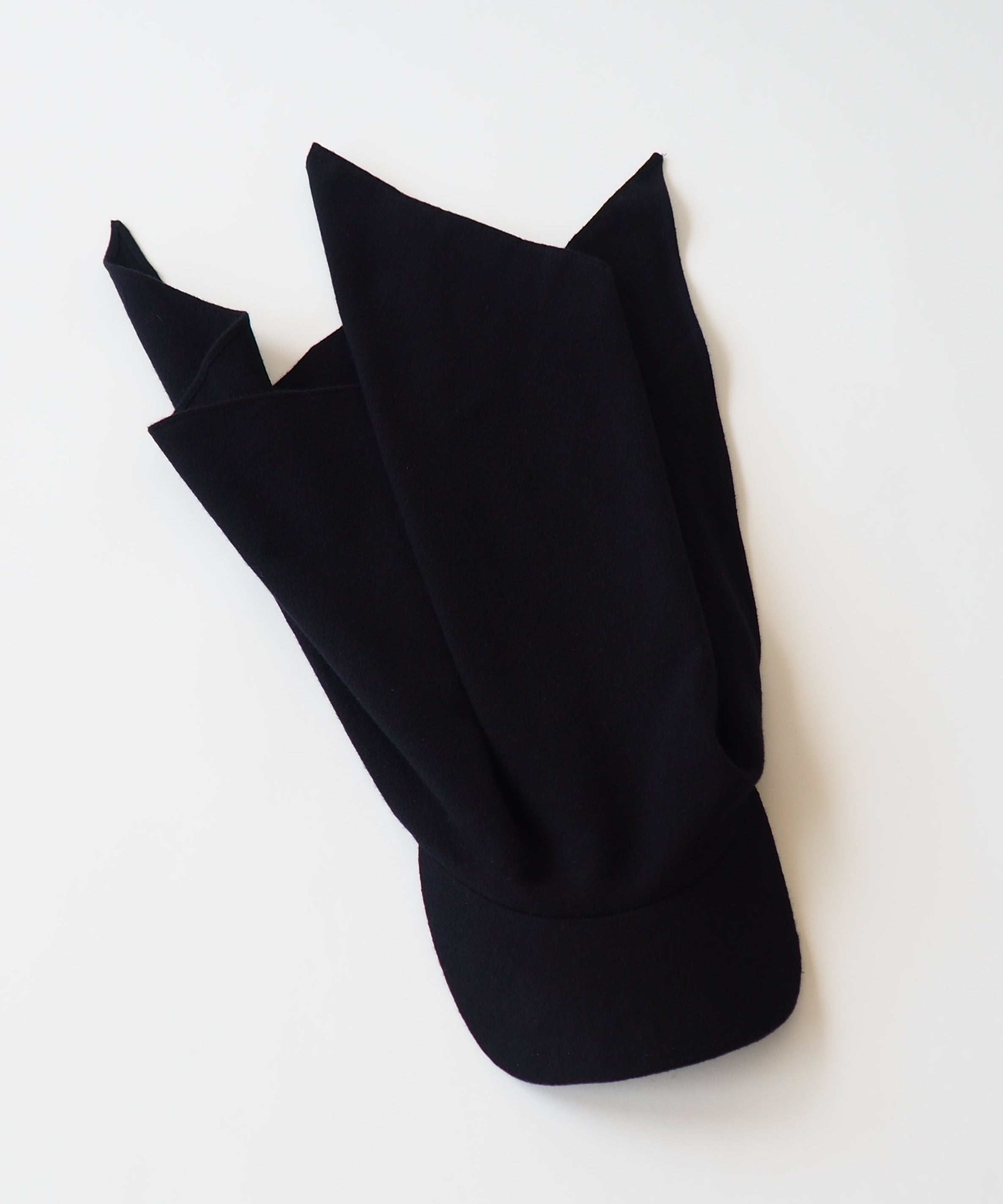 Brim Scarf in Black Flannel - CLYDE
