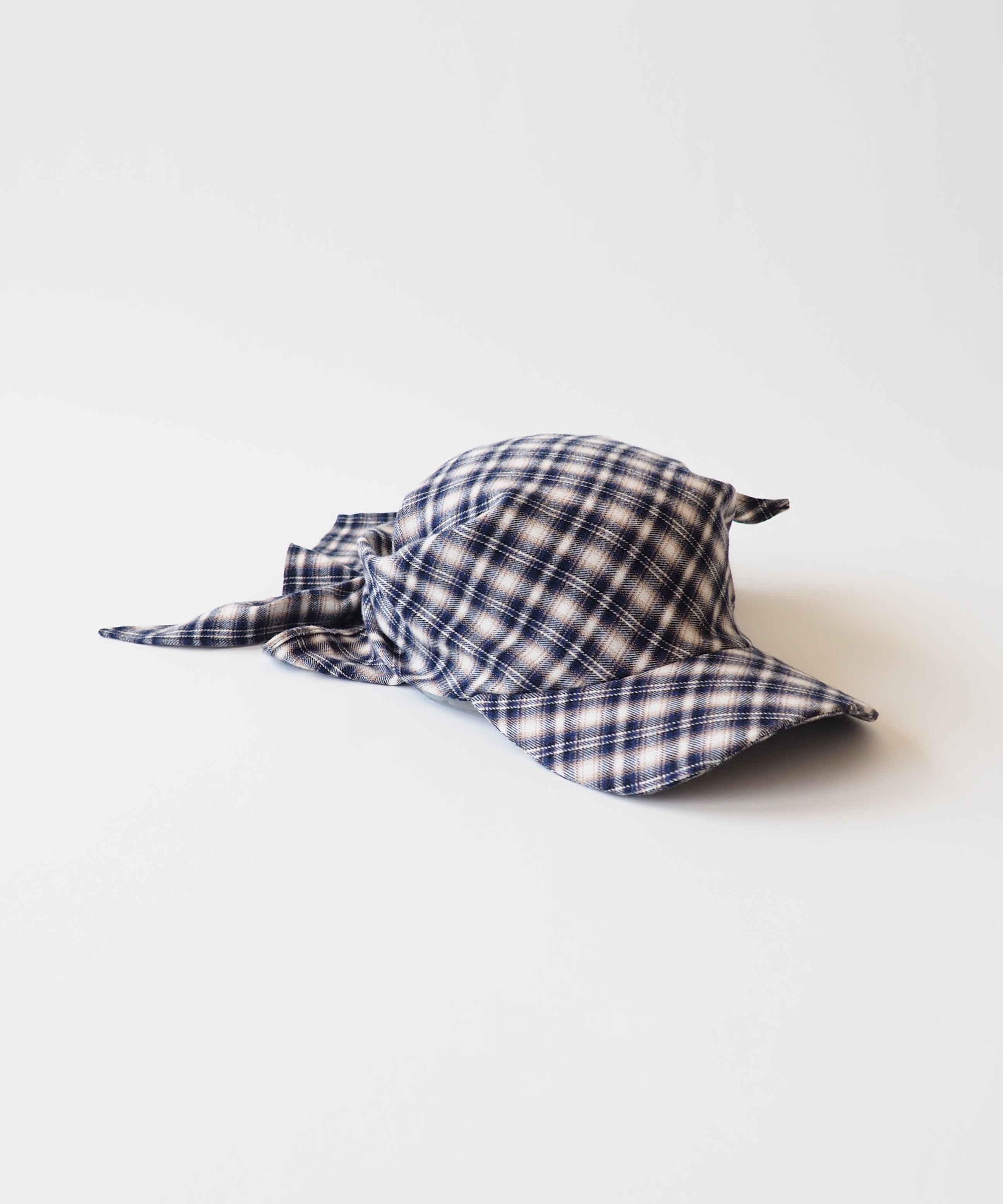 Brim Scarf in Grey / Cream / Black / Navy - CLYDE
