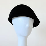 Sazy Beret in Black Wool Sample