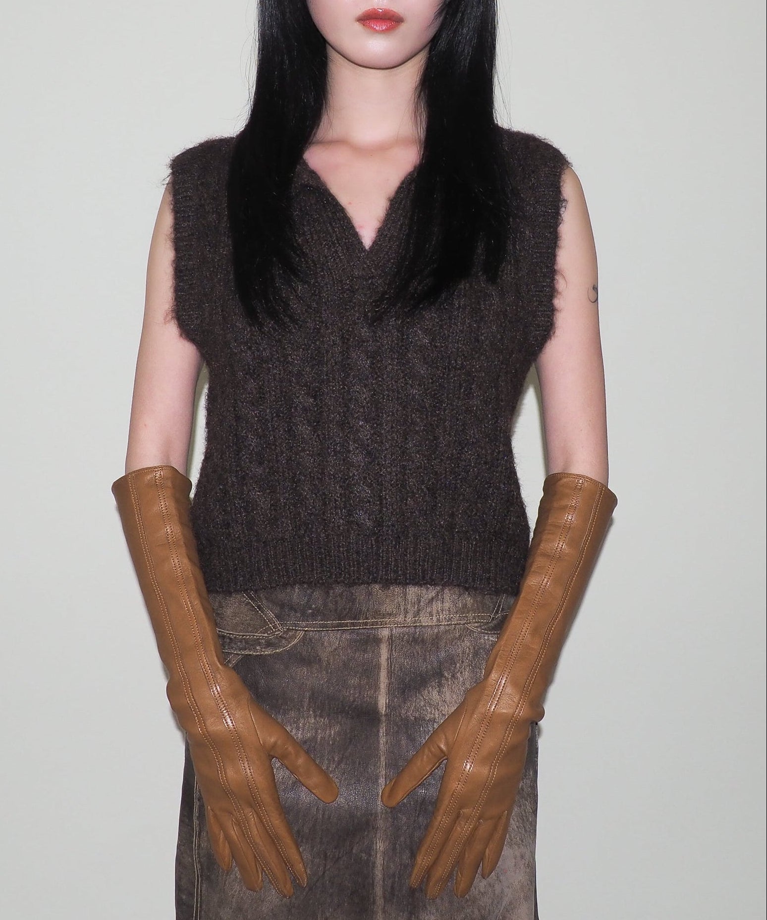 Racing Gloves in Caramel Nappa Lambskin w. Tonal Stripes - CLYDE