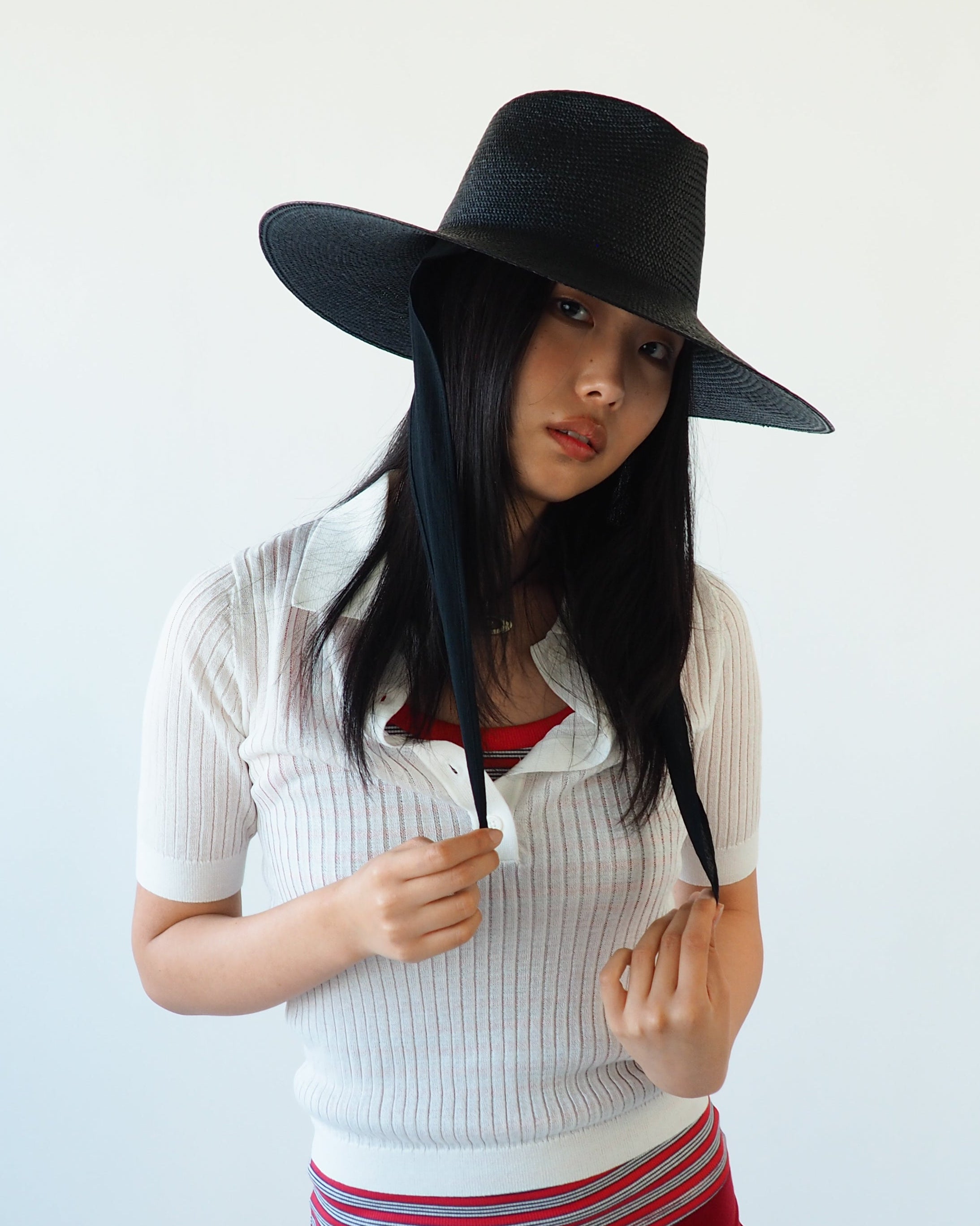Caro Hat w. Neck Shade in Black Toquilla Straw - CLYDE