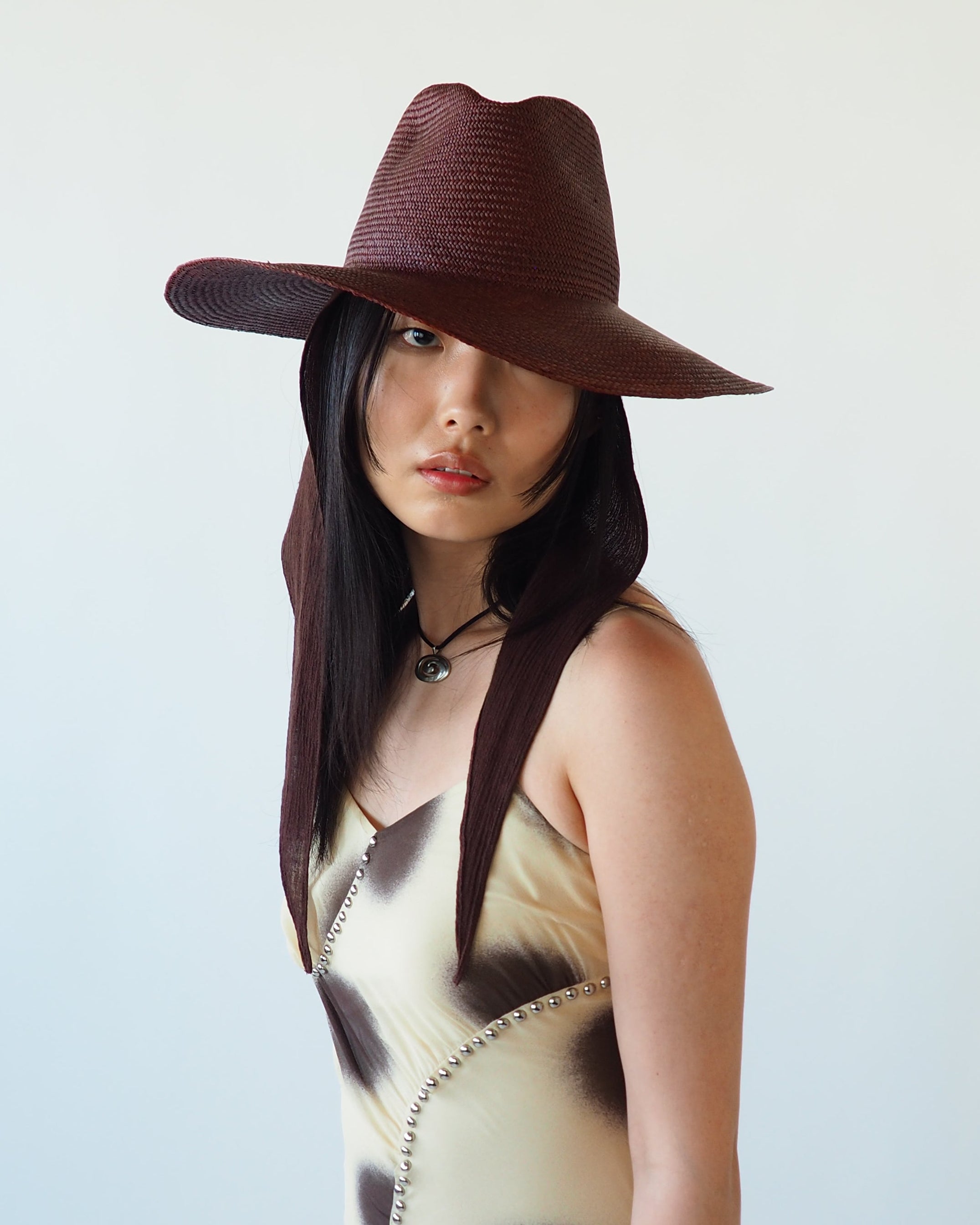 Caro Hat w. Neck Shade in Earth Brown Toquilla Straw - CLYDE