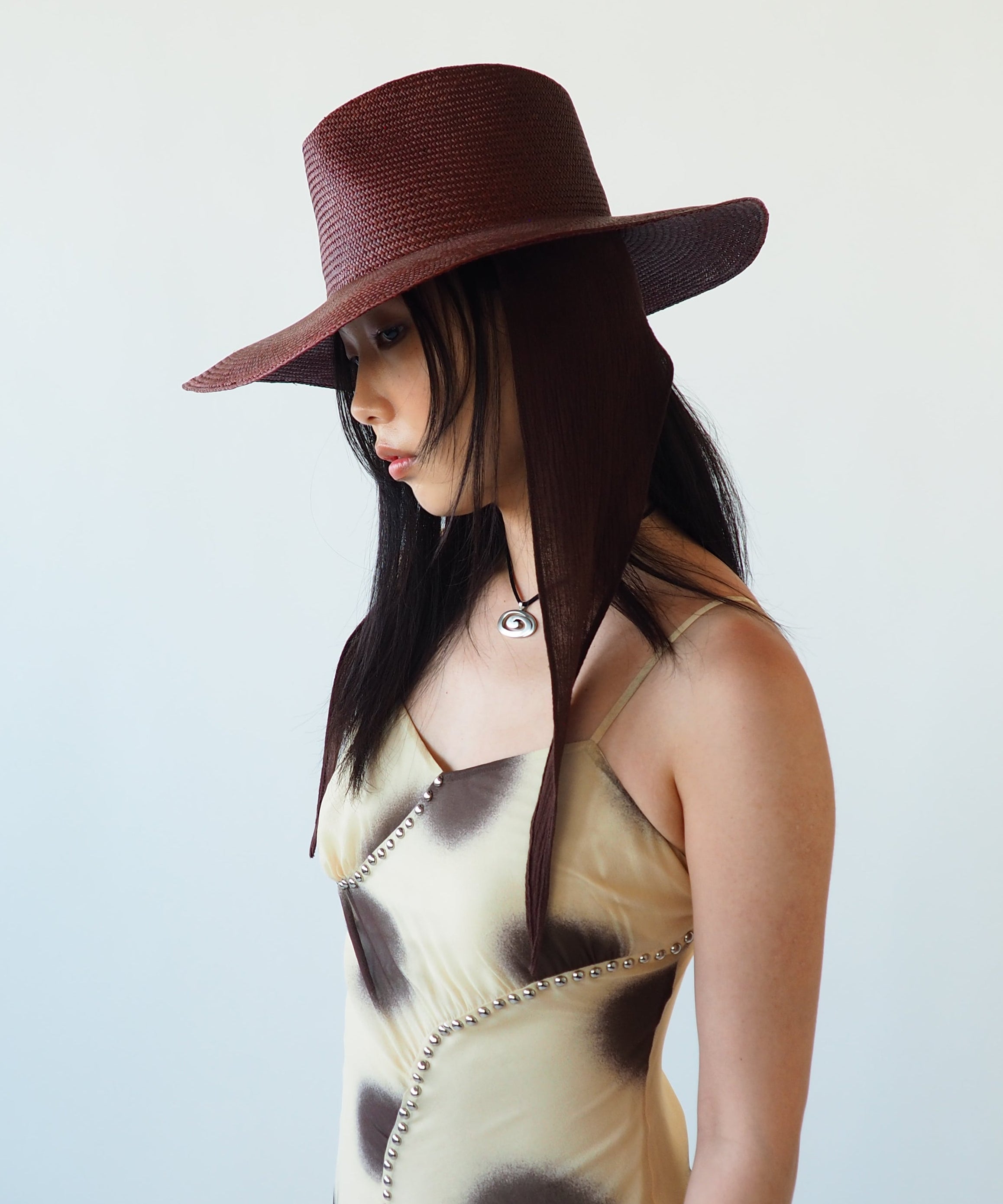Caro Hat w. Neck Shade in Earth Brown Toquilla Straw - CLYDE