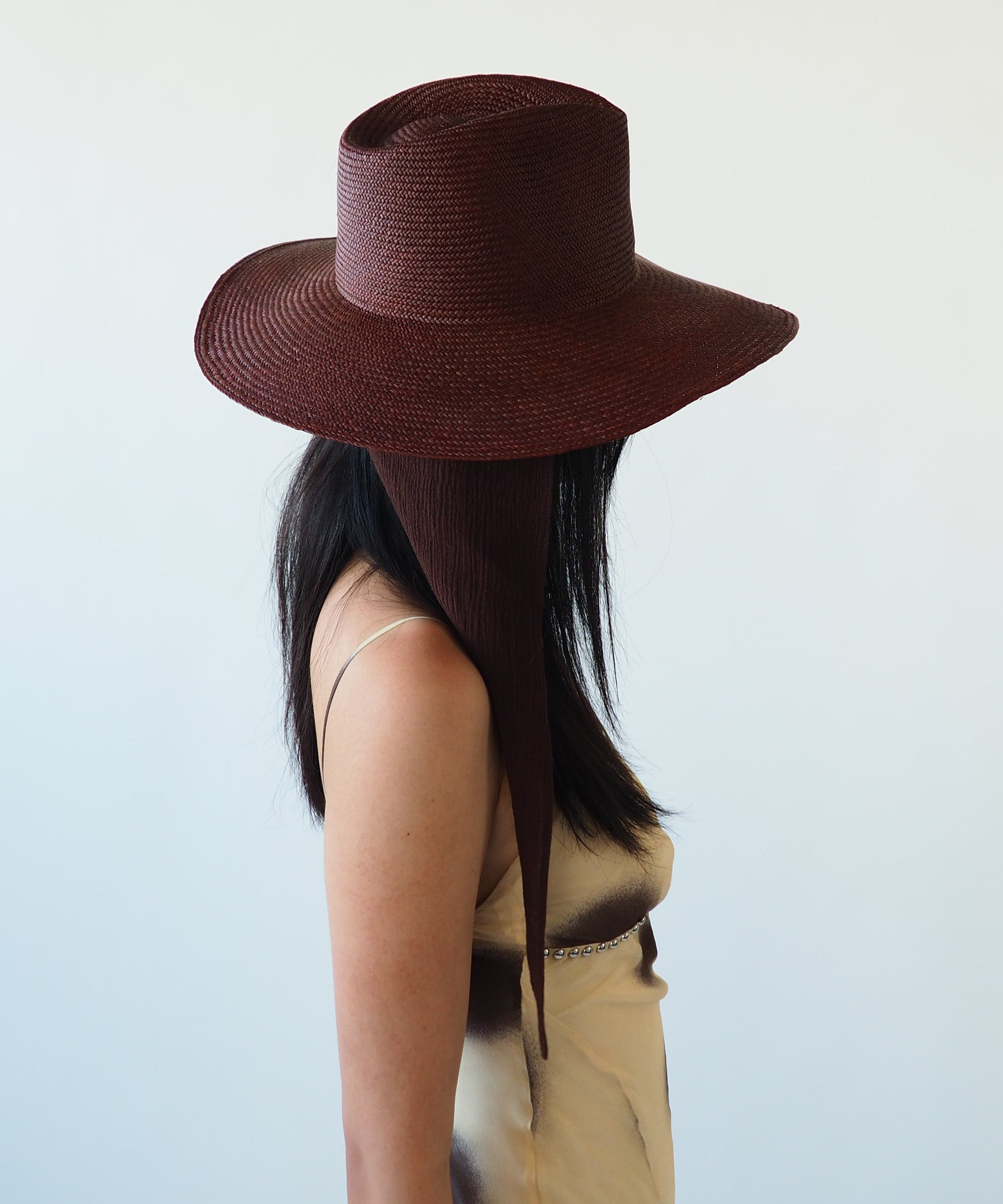 Caro Hat w. Neck Shade in Earth Brown Toquilla Straw - CLYDE
