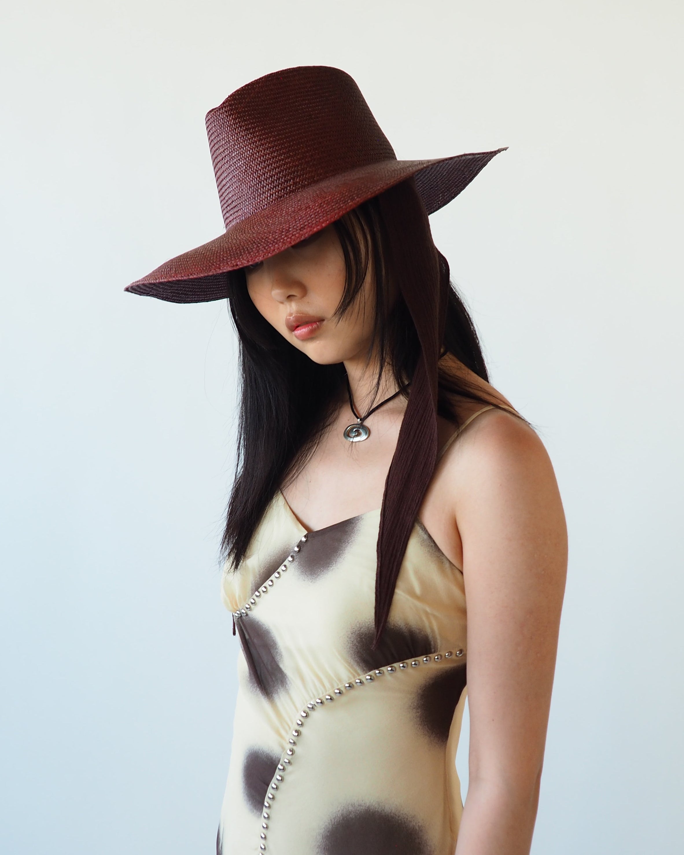 Caro Hat w. Neck Shade in Earth Brown Toquilla Straw - CLYDE