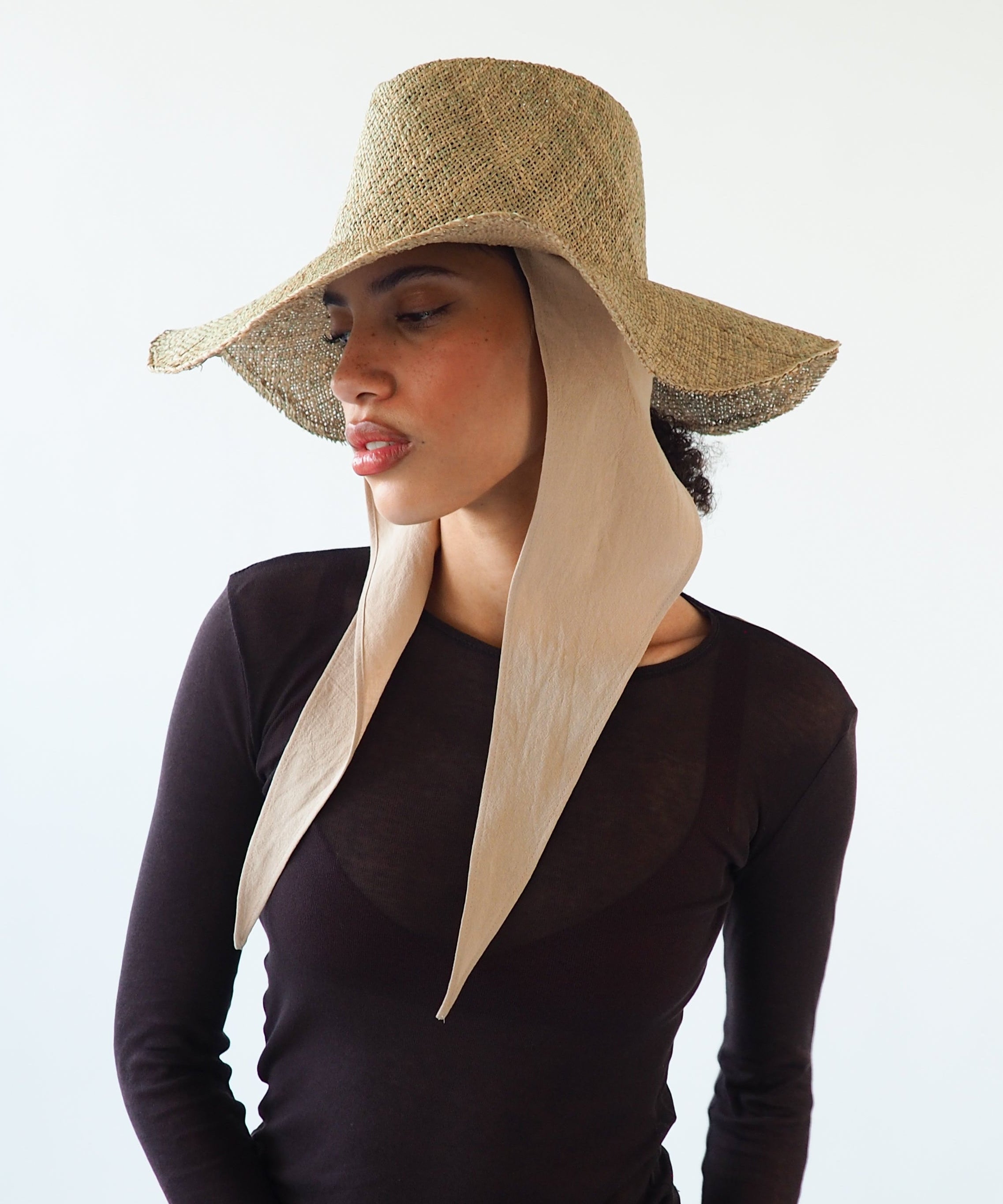 Caro Hat w. Neck Shade in Seagrass - CLYDE