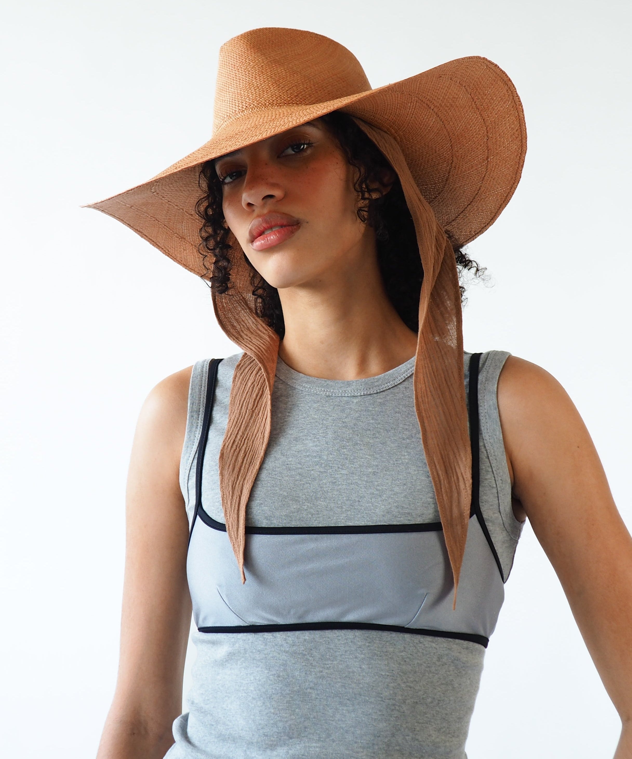 Caro Hat in Umber Brown w. Neck Shade - CLYDE