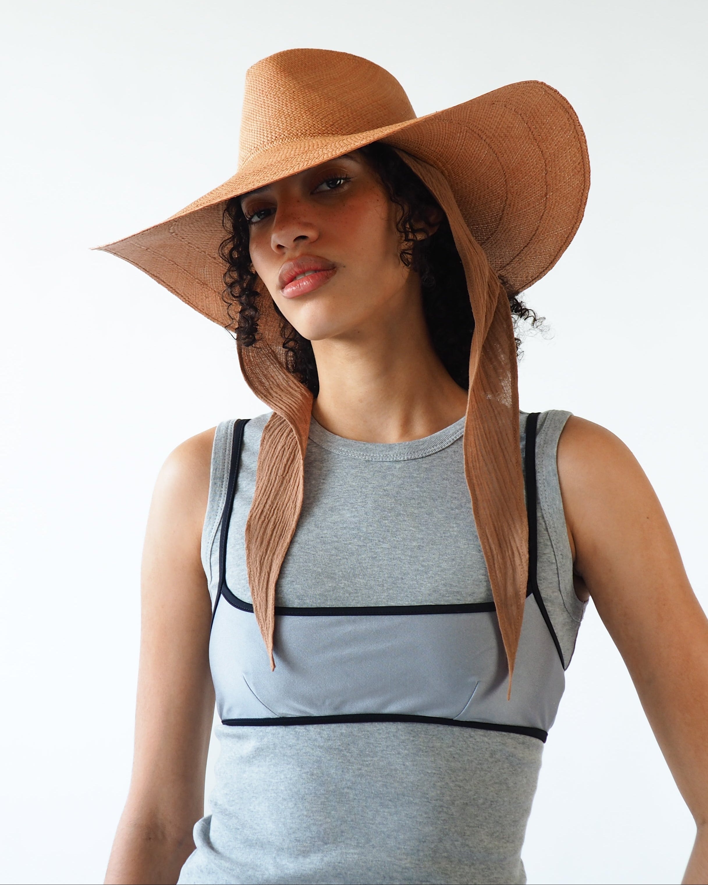 Caro Hat in Umber Brown w. Neck Shade - CLYDE