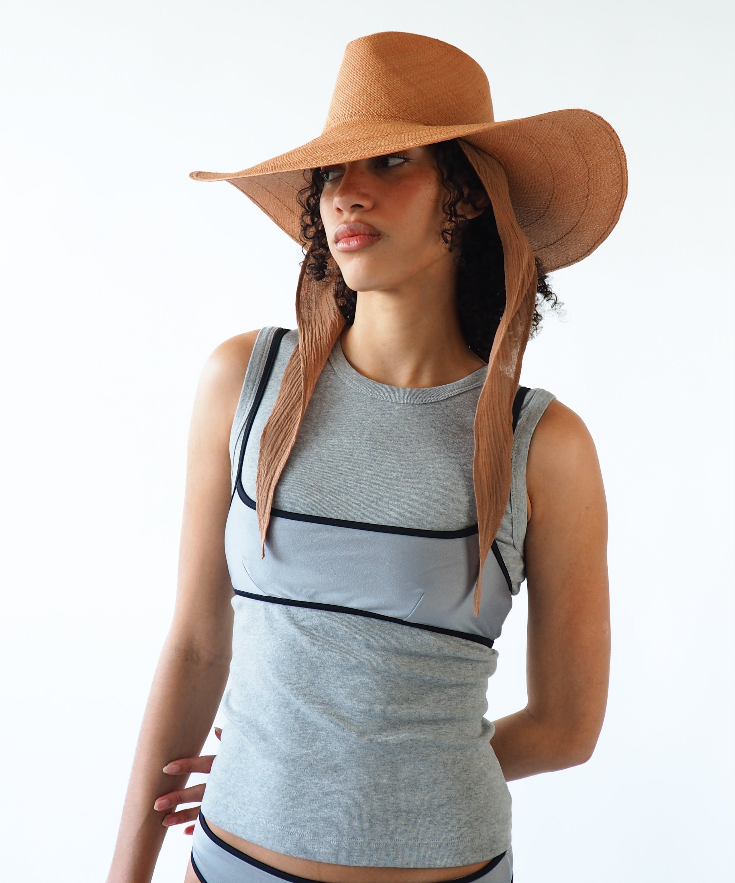Caro Hat in Umber Brown w. Neck Shade - CLYDE