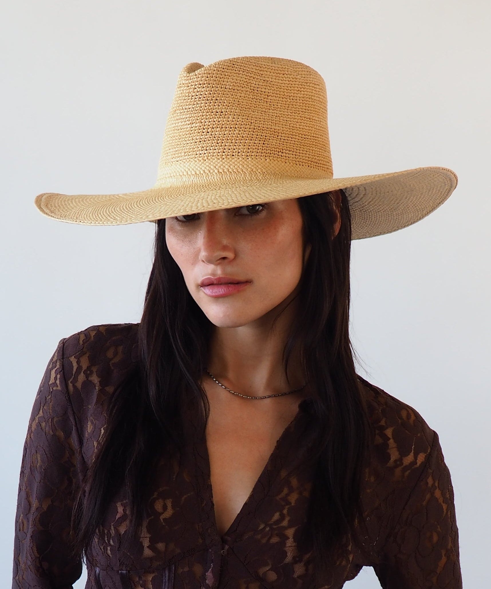Caro Hat in Crochet Top Ochre - CLYDE