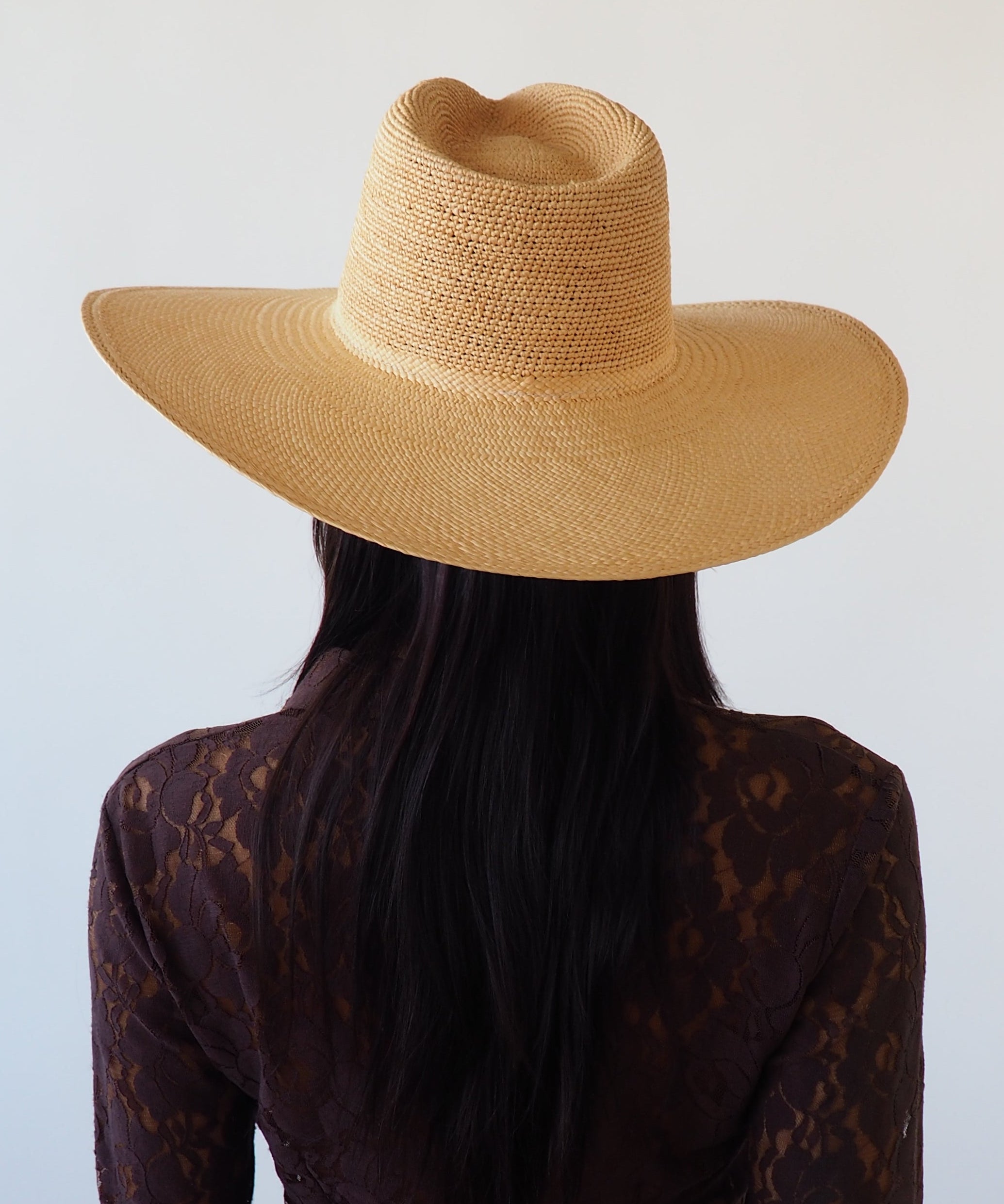 Caro Hat in Crochet Top Ochre - CLYDE