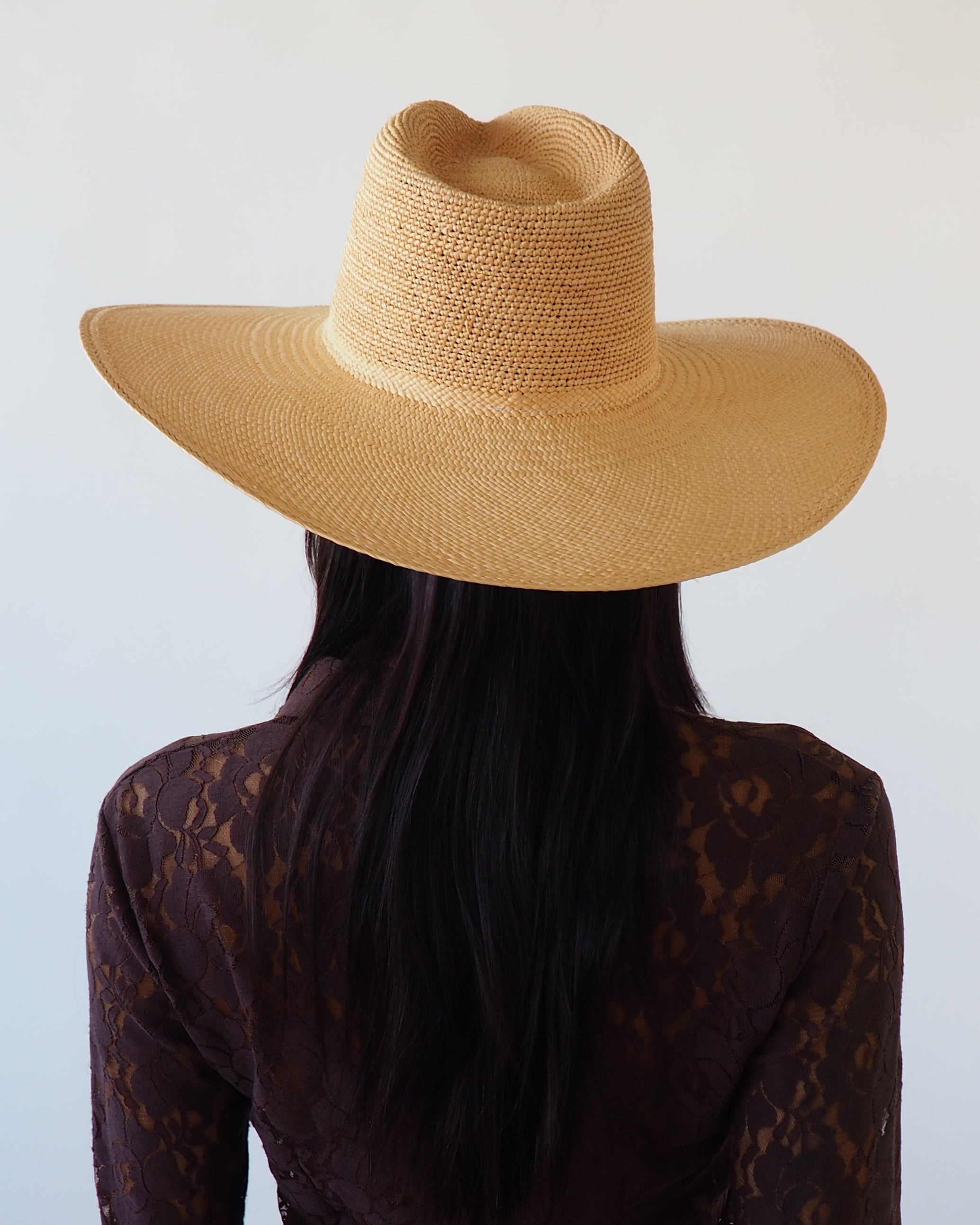 Caro Hat in Crochet Top Ochre - CLYDE