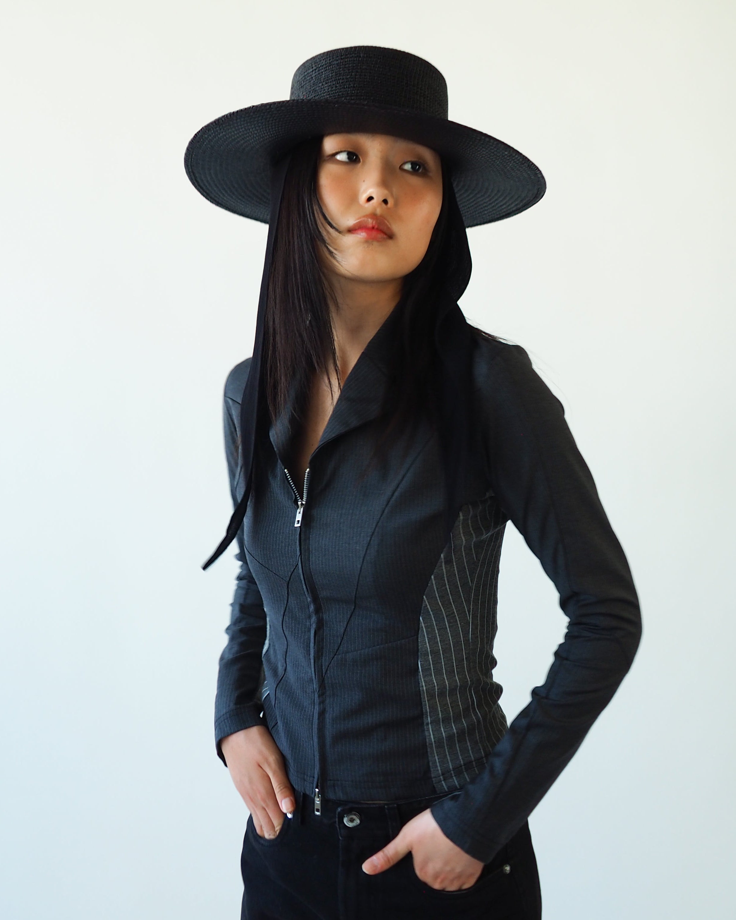 Cielo Hat w. Shade in Black Toquilla Straw - CLYDE