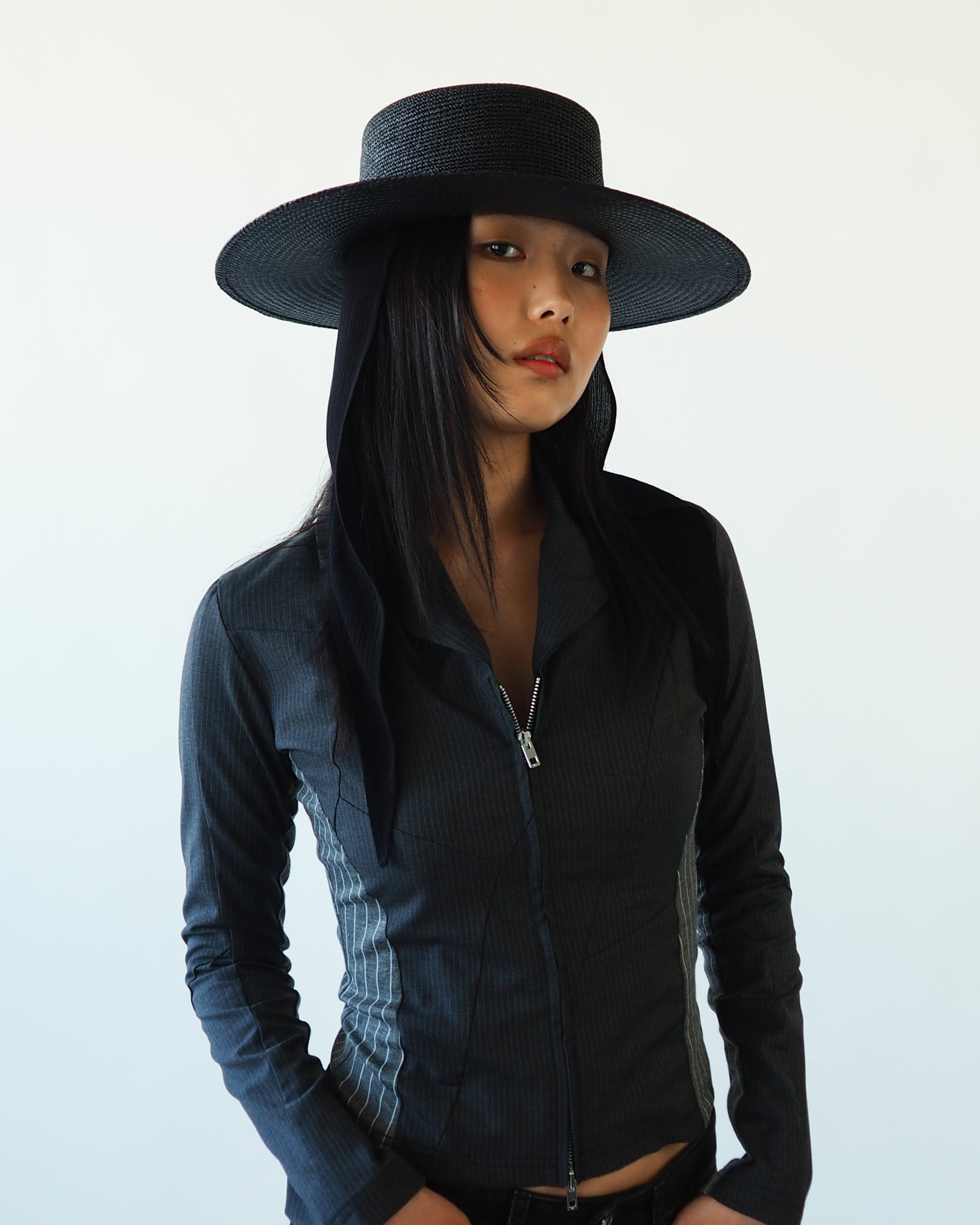 Cielo Hat w. Shade in Black Toquilla Straw - CLYDE