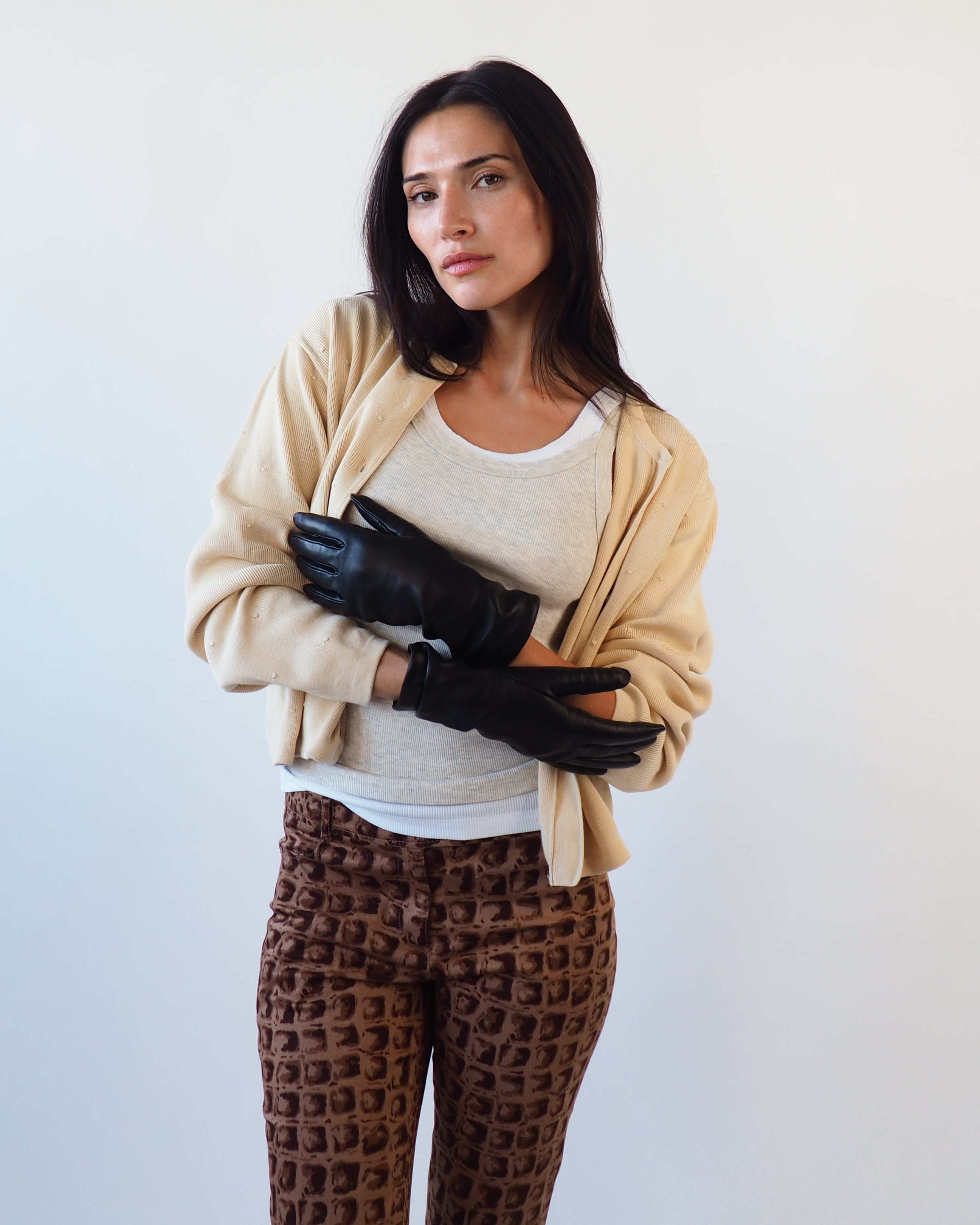 Classic Gloves in Black Nappa Lambskin - CLYDE