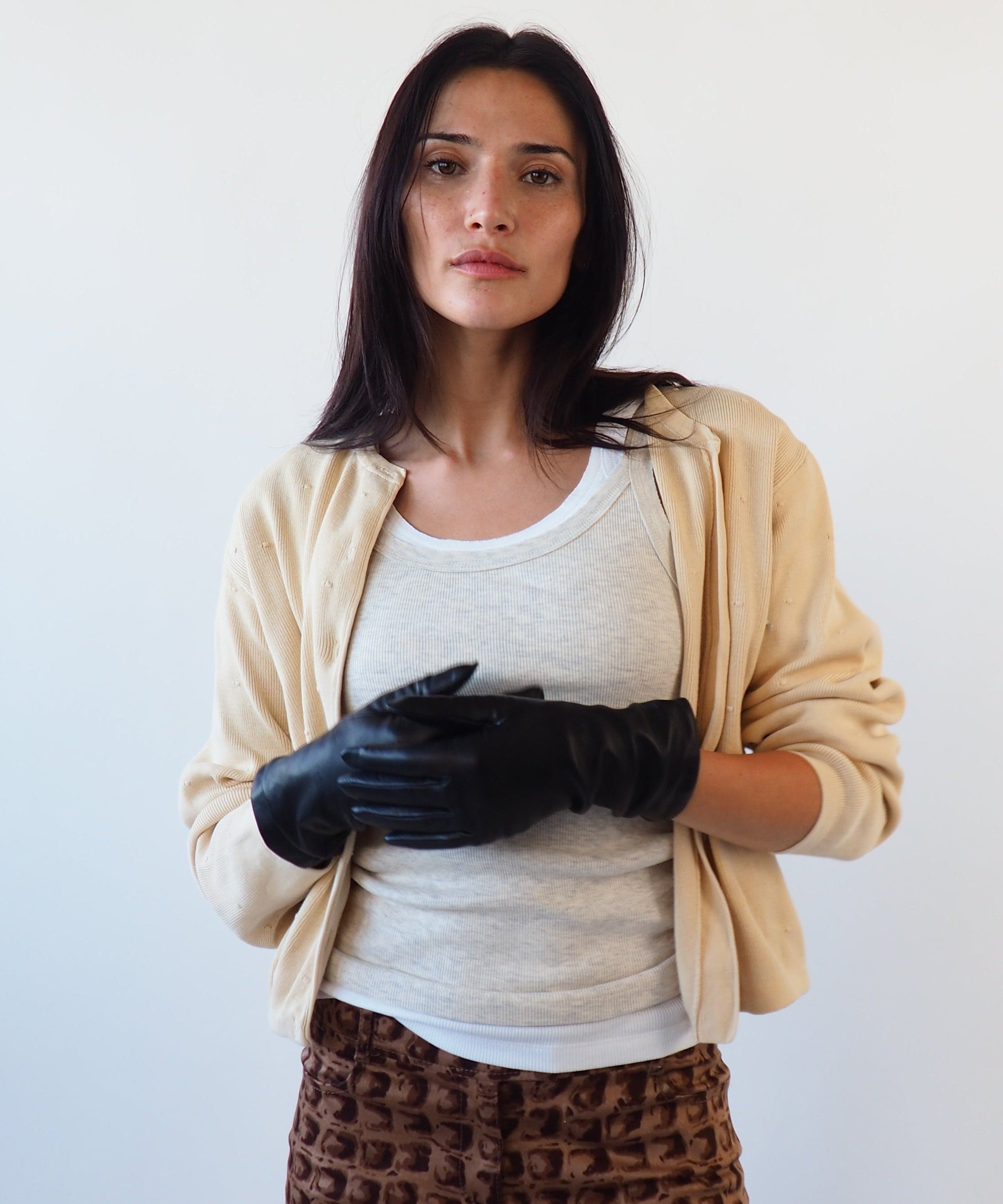 Classic Gloves in Black Nappa Lambskin - CLYDE