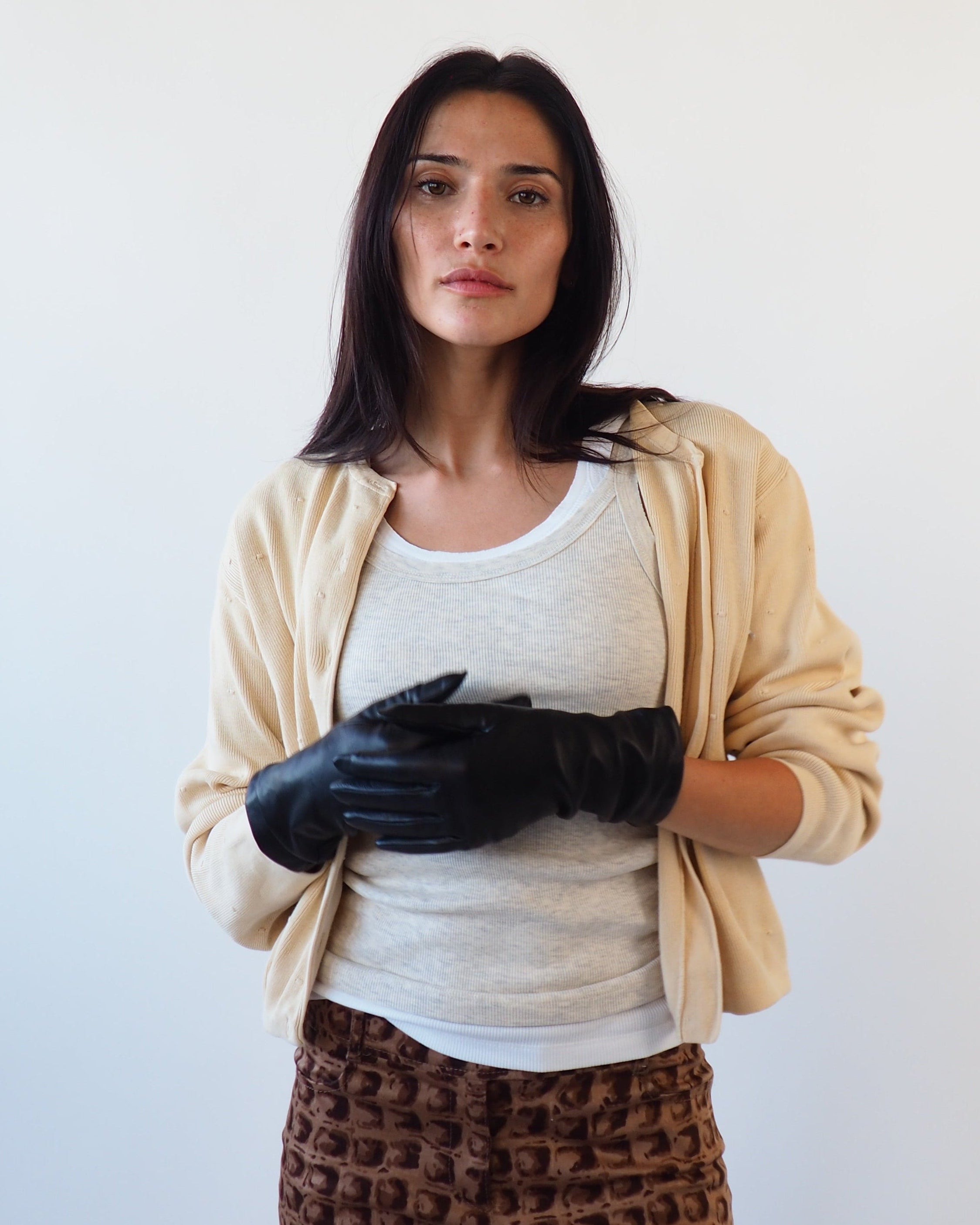 Classic Gloves in Black Nappa Lambskin - CLYDE