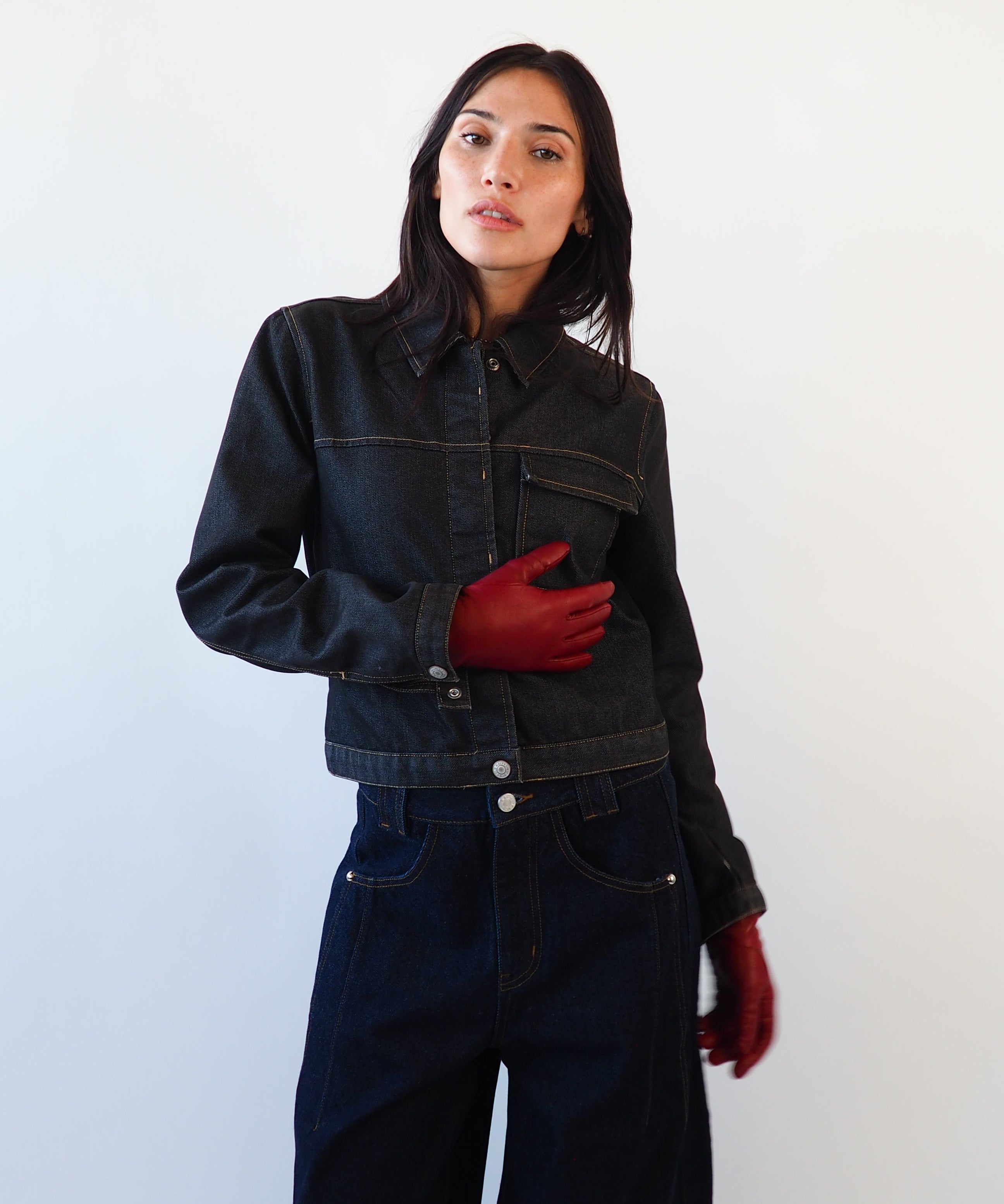 Classic Gloves in Crimson Nappa Lambskin - CLYDE