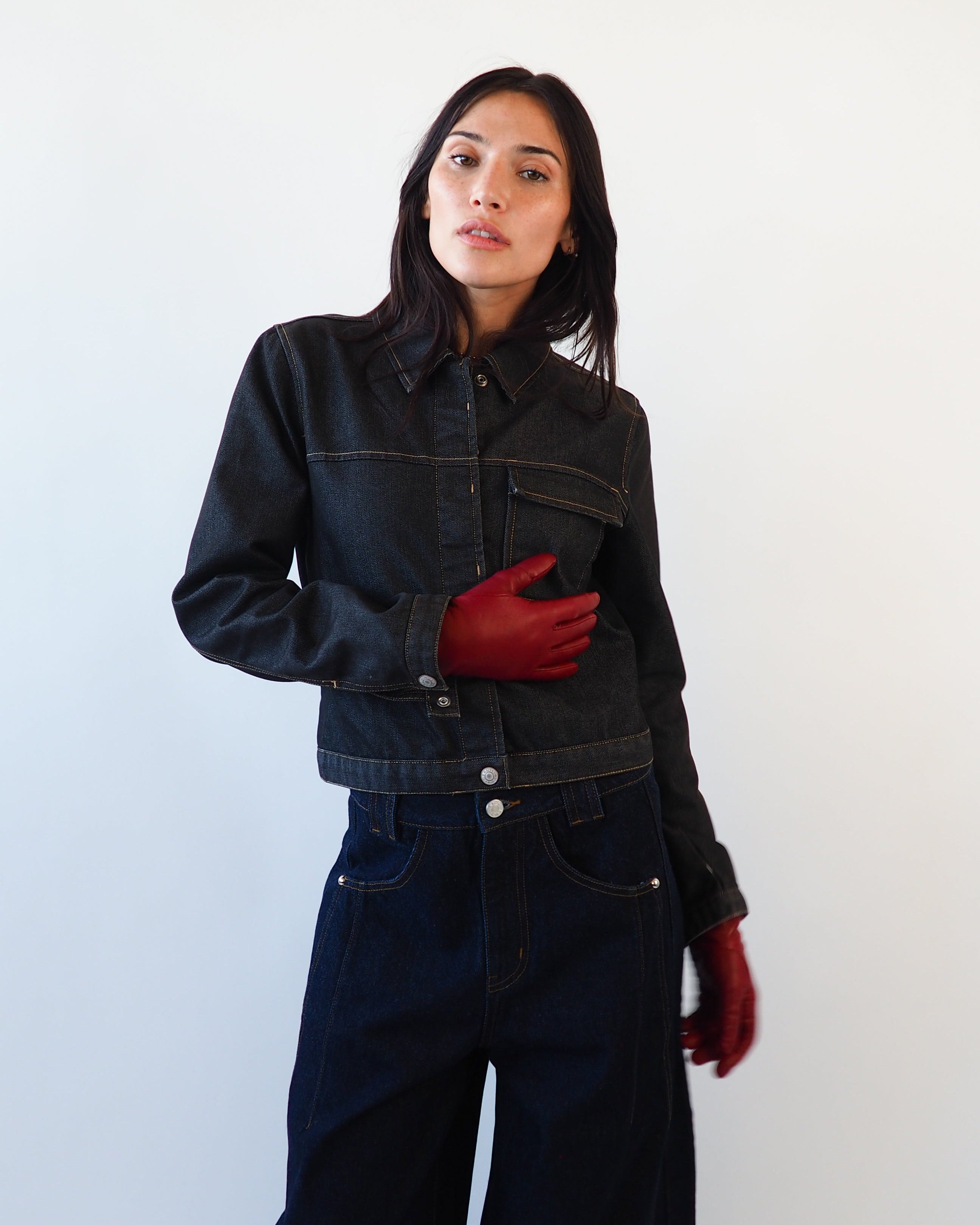 Classic Gloves in Crimson Nappa Lambskin - CLYDE