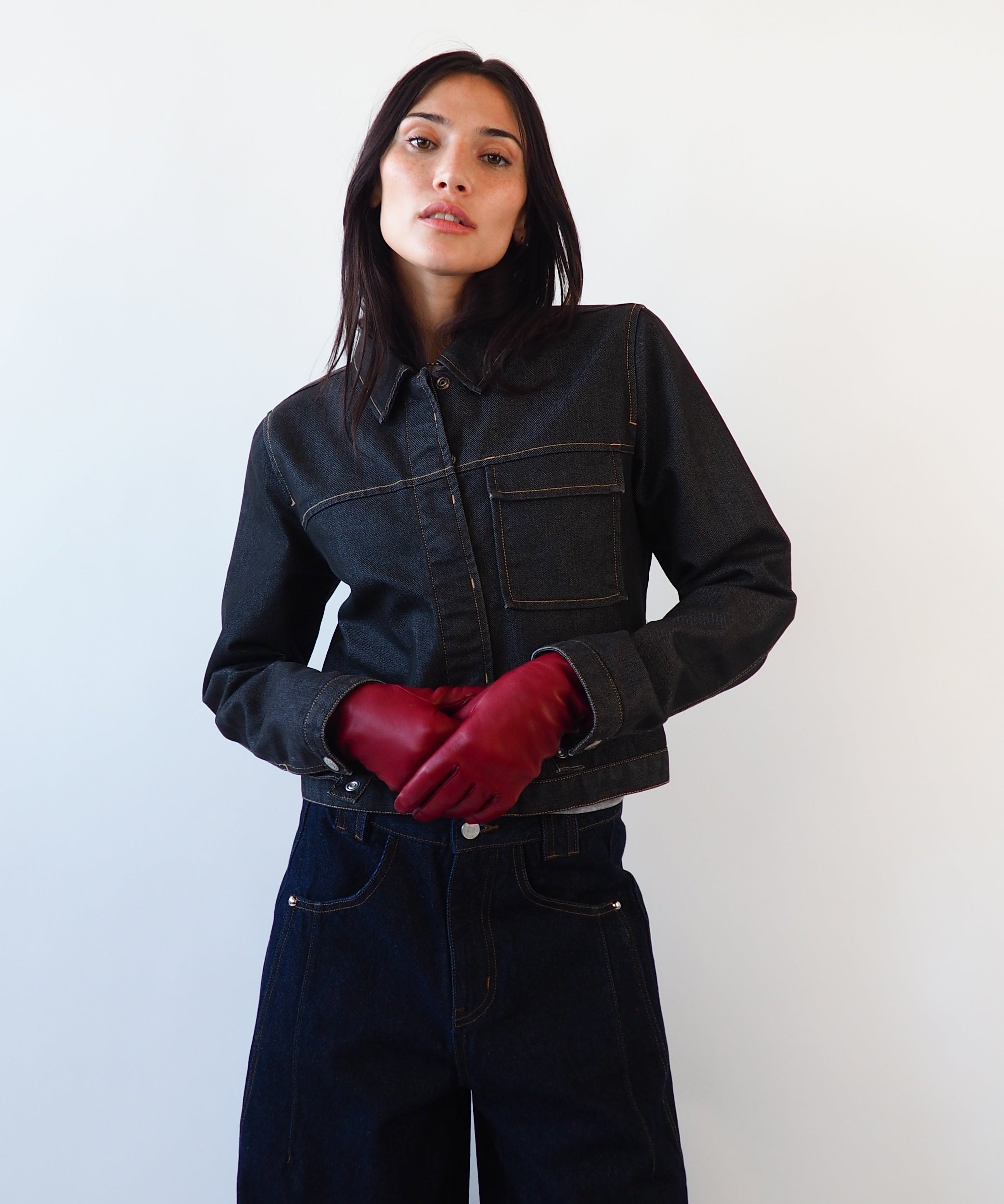Classic Gloves in Crimson Nappa Lambskin - CLYDE