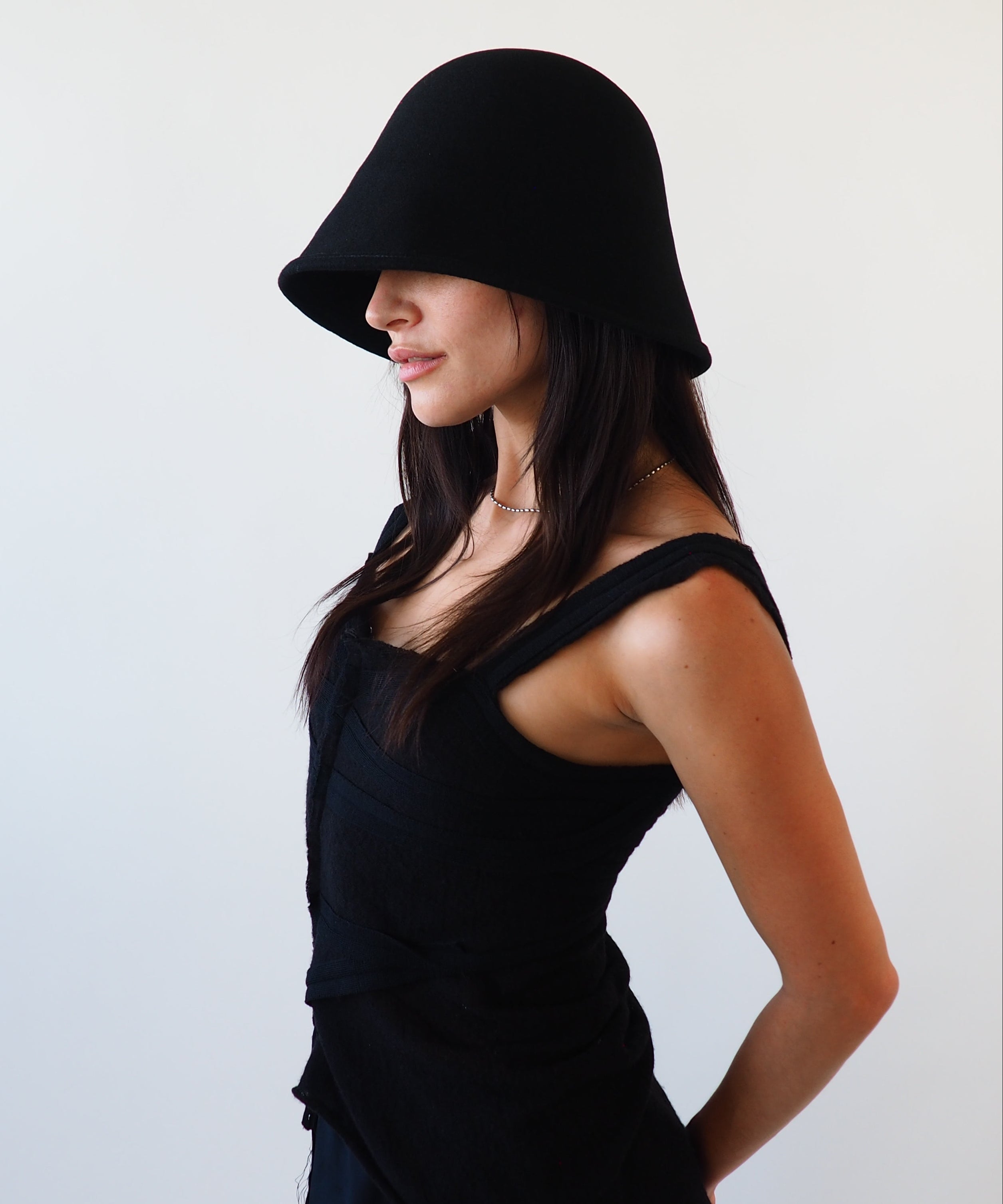 Crown Hat in Black Wool - CLYDE