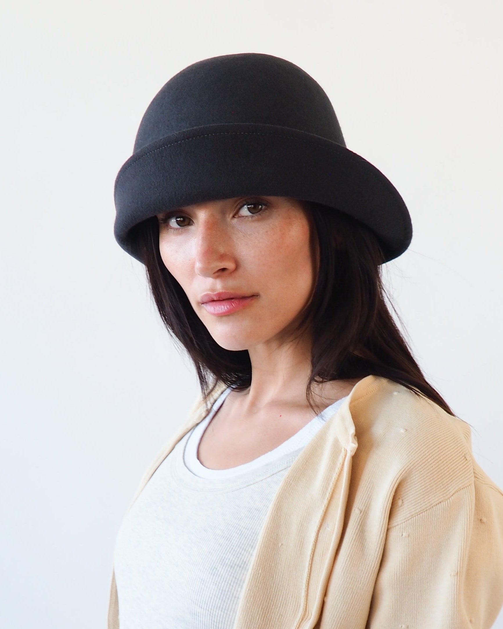 Crown Hat in Deep Grey - CLYDE