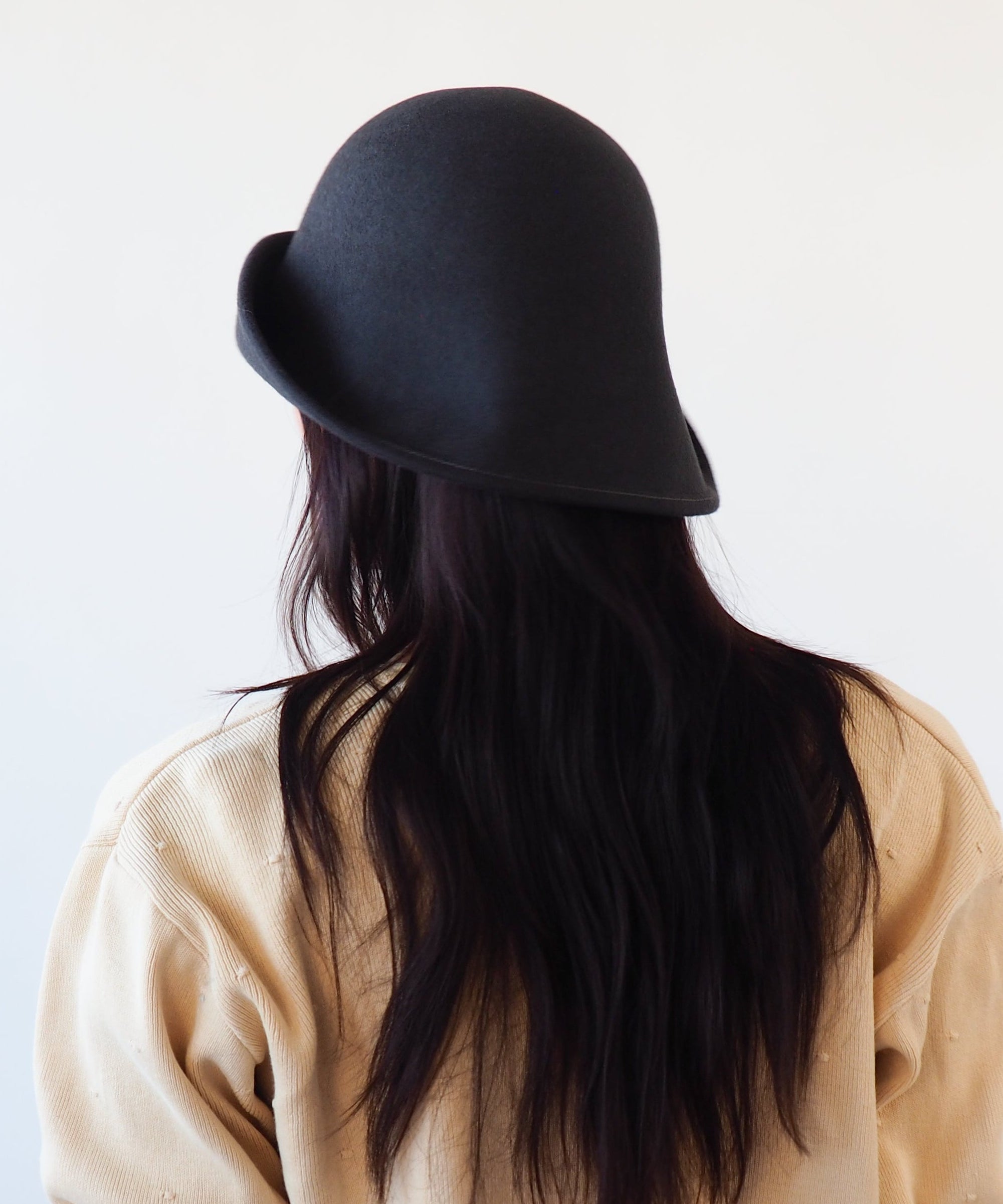 Crown Hat in Deep Grey - CLYDE