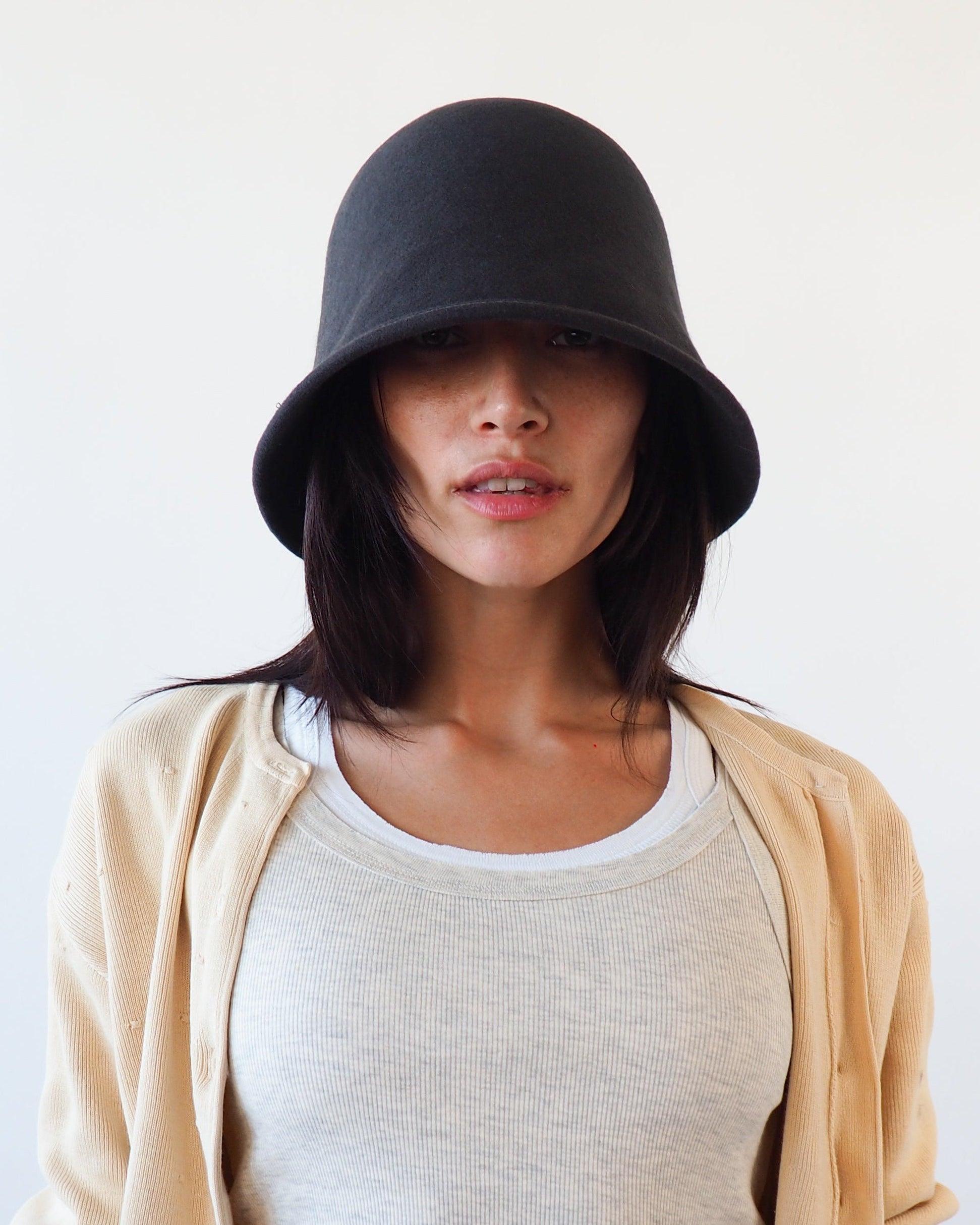 Crown Hat in Deep Grey - CLYDE