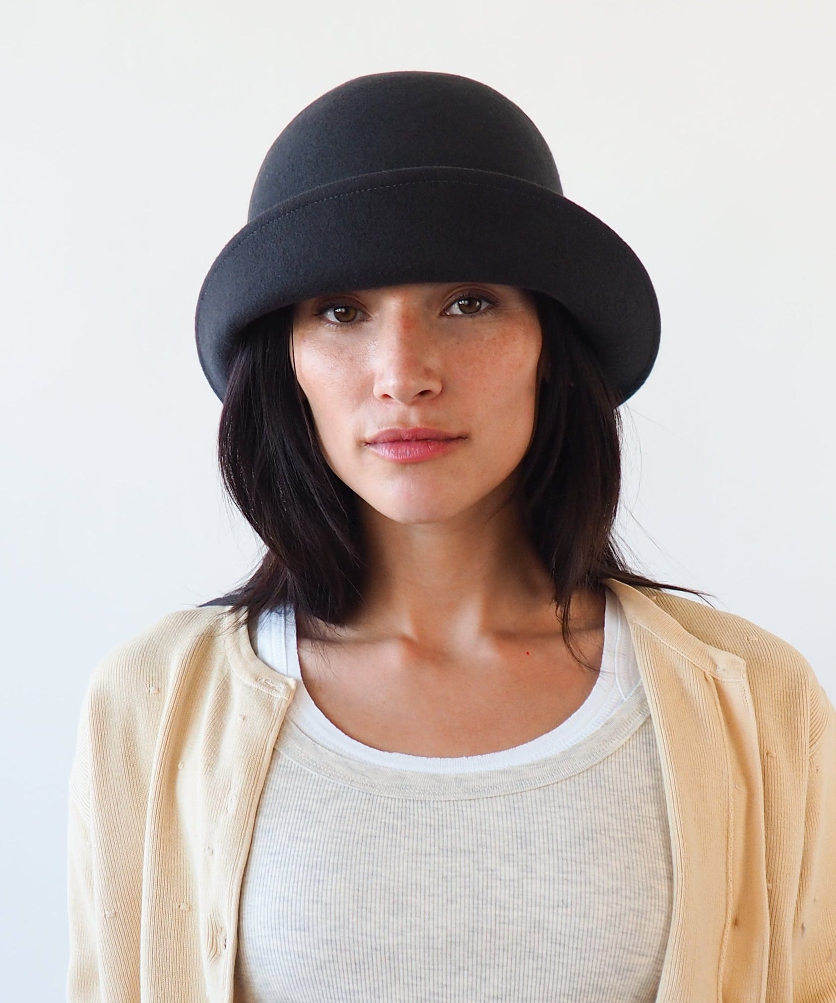 Crown Hat in Deep Grey - CLYDE