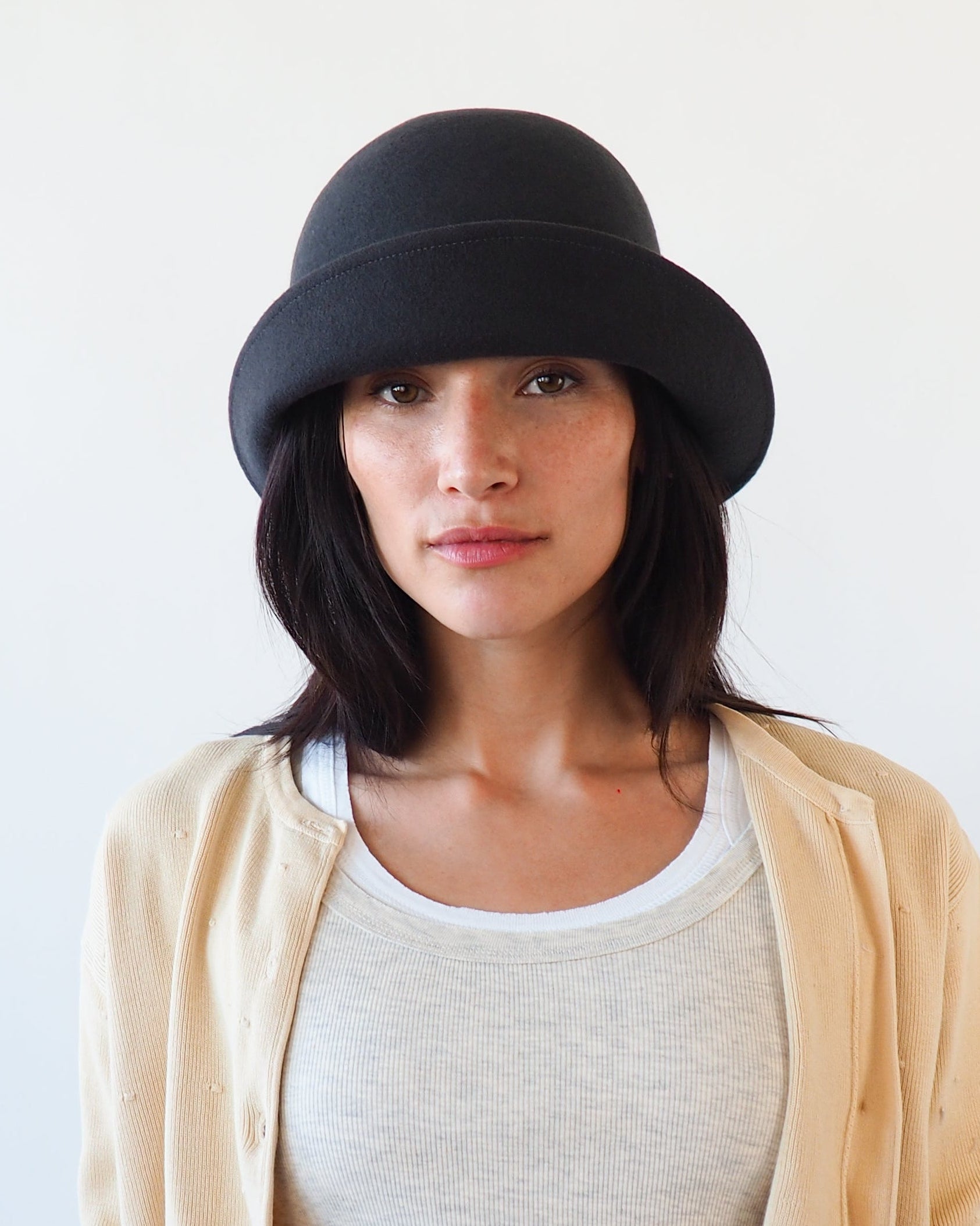 Crown Hat in Deep Grey - CLYDE