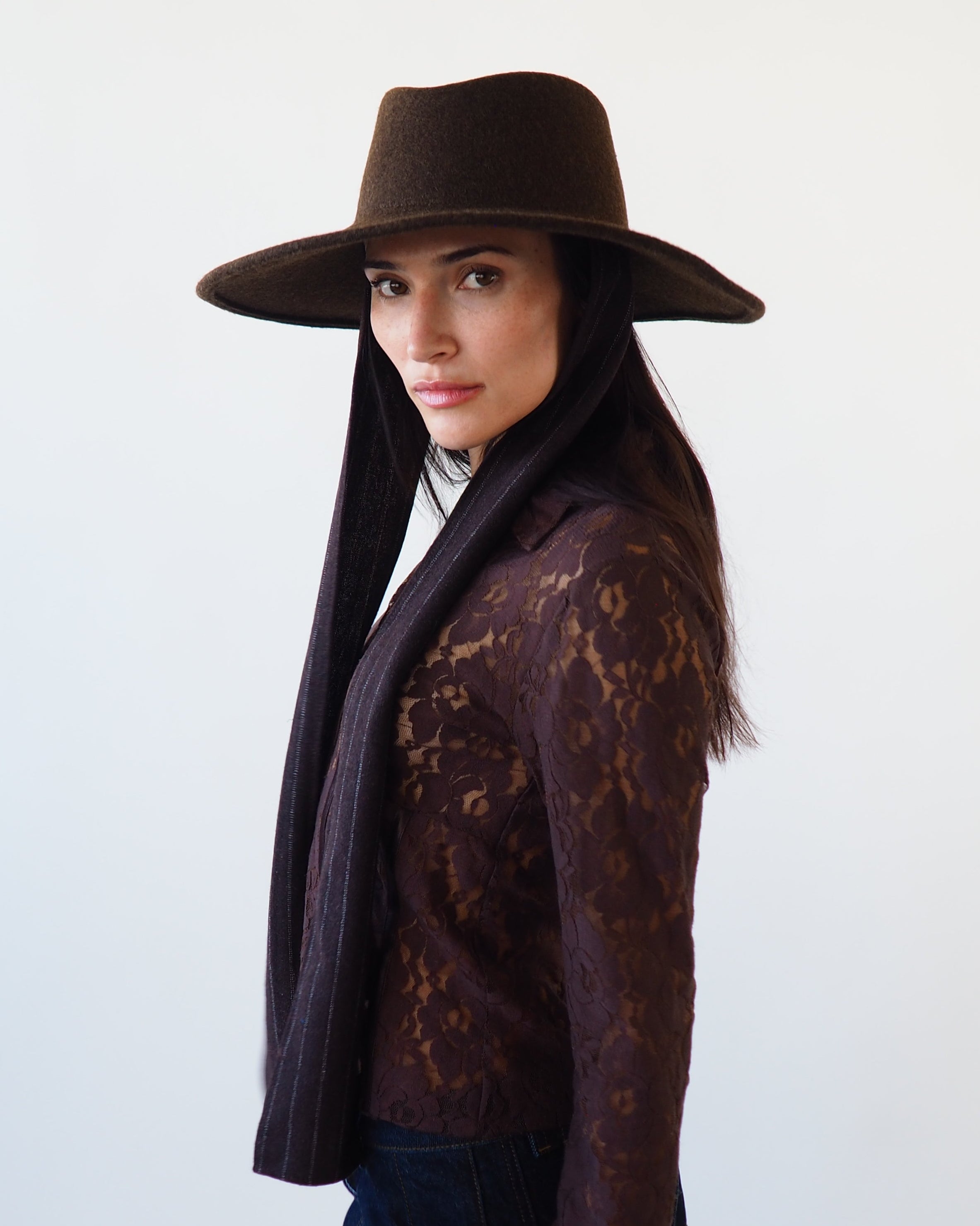 Dai Hat w. Scarves in Brown Melange - CLYDE