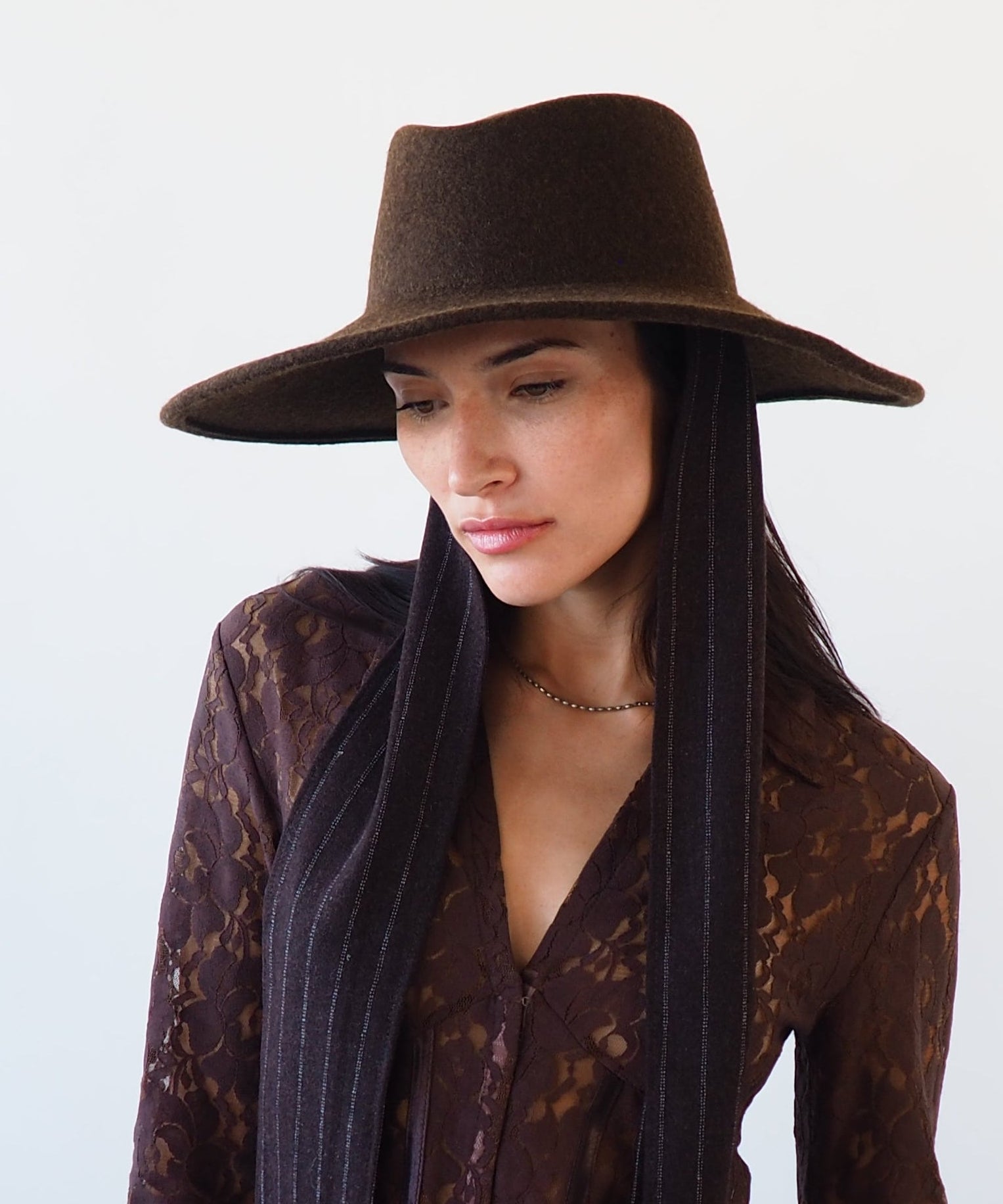 Dai Hat w. Scarves in Brown Melange - CLYDE