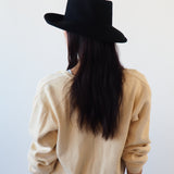 Gambler Hat in Black Wool w. Pinstripe Scarf