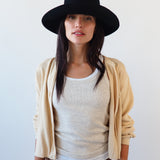 Gambler Hat in Black Wool w. Pinstripe Scarf