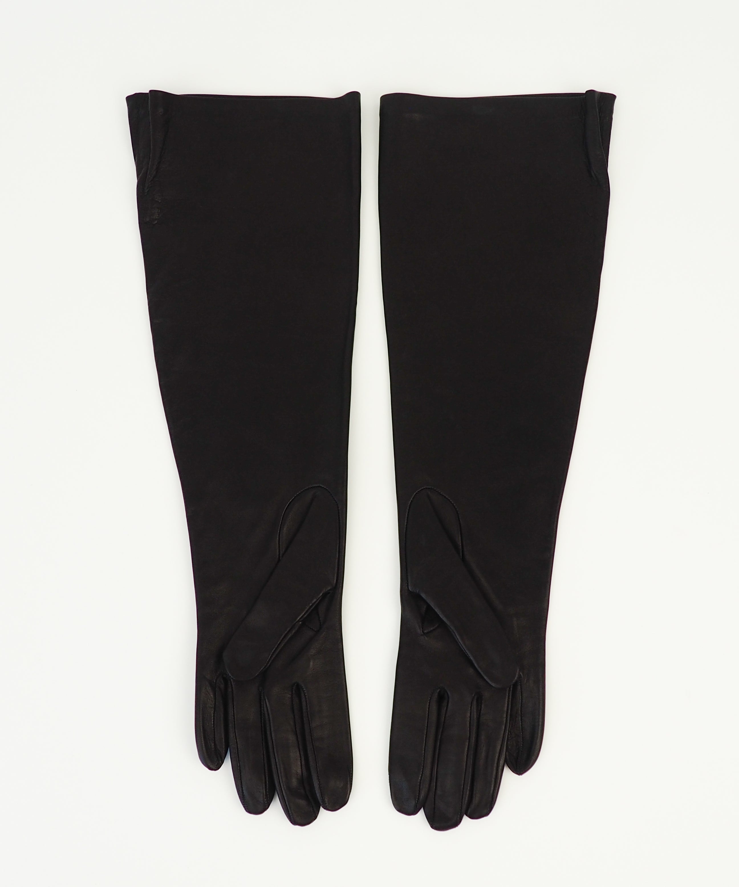 Gauntlet Gloves in Black Nappa Lambskin - CLYDE