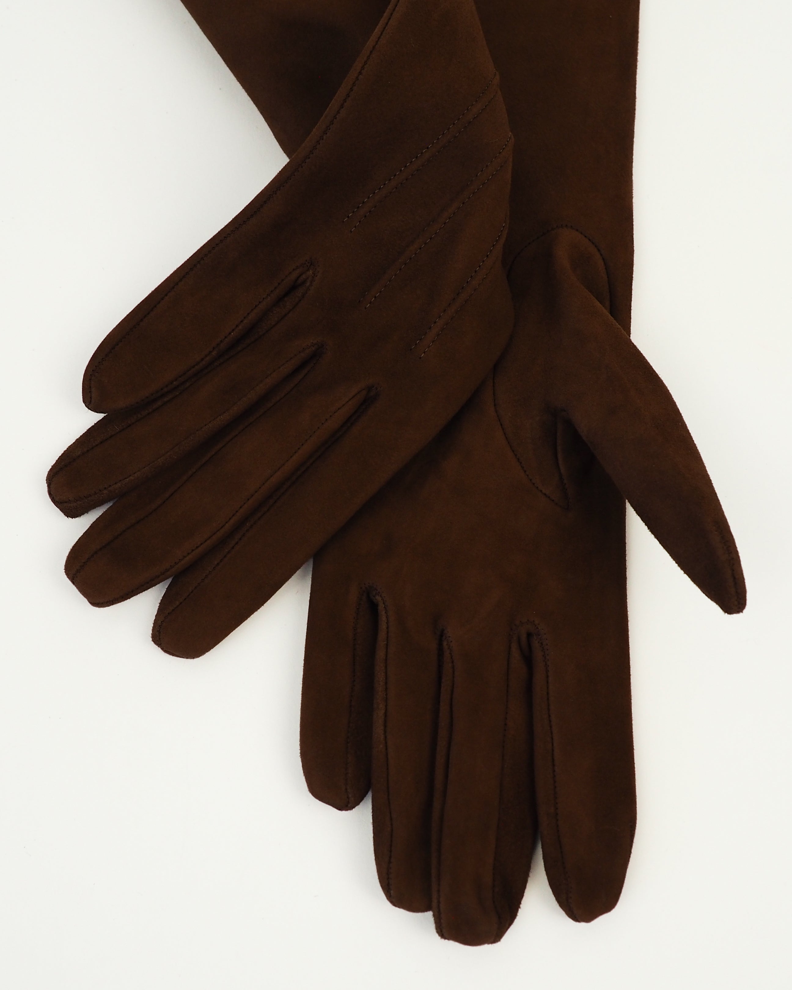 Gauntlet Gloves in Fawn Suede Lambskin - CLYDE