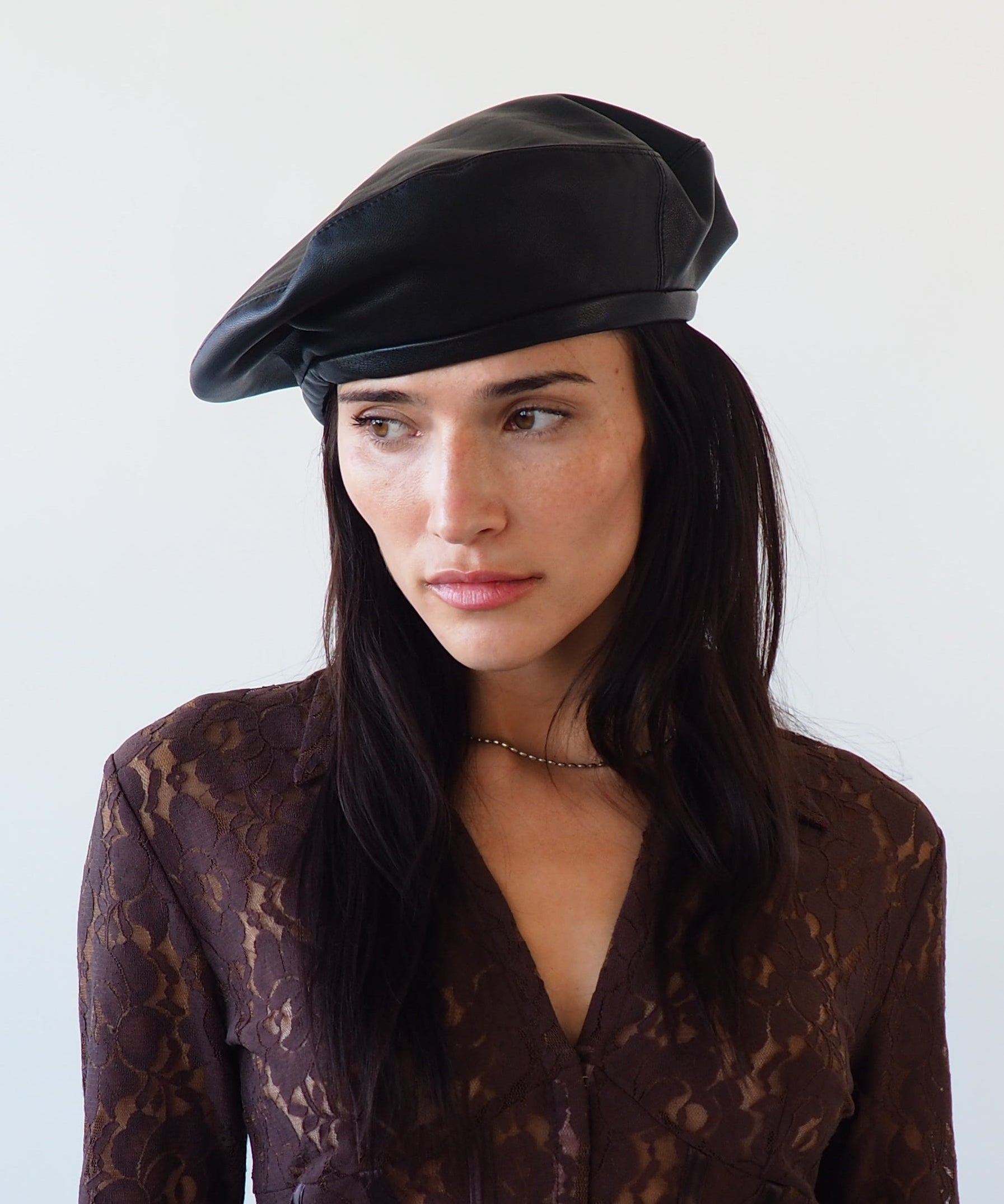 Lambskin Beret in Black - CLYDE